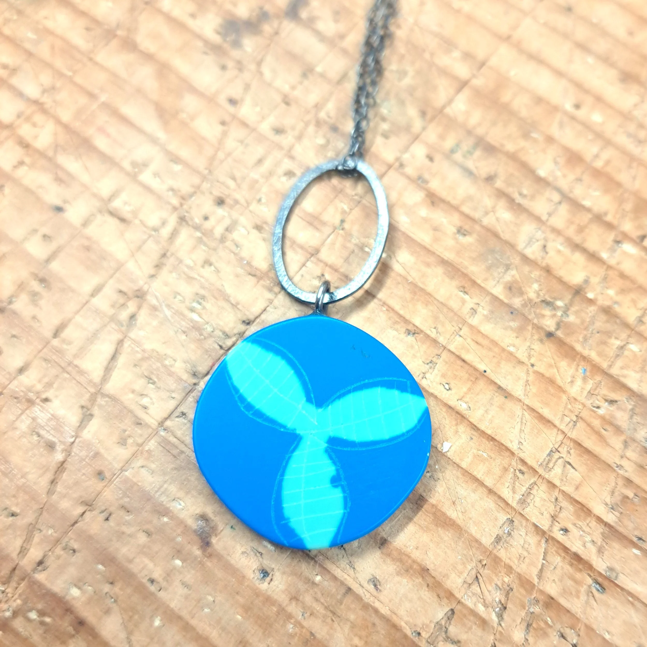 blue and turquoise large round pendant with link