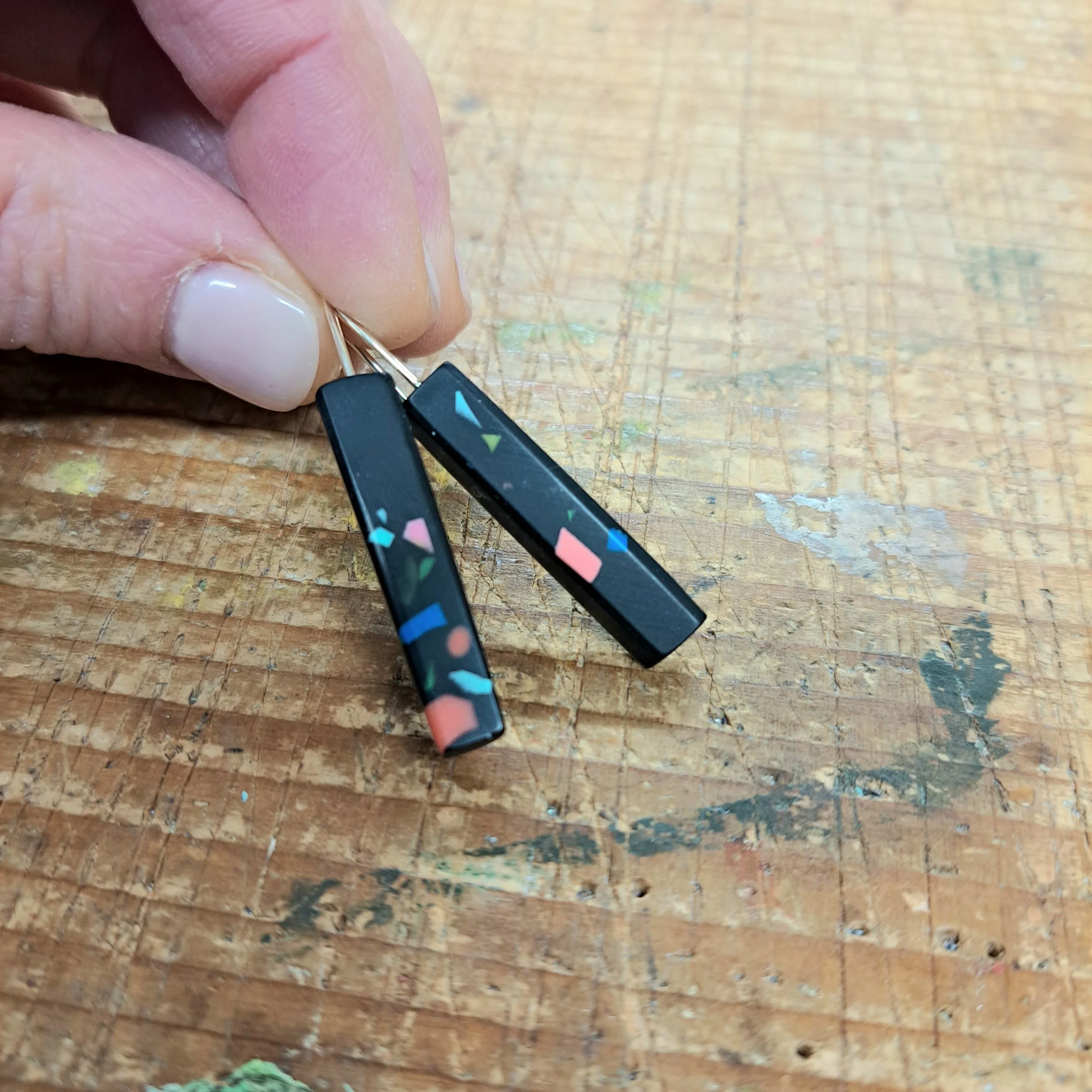 earrings bar drops midnight1.jpg