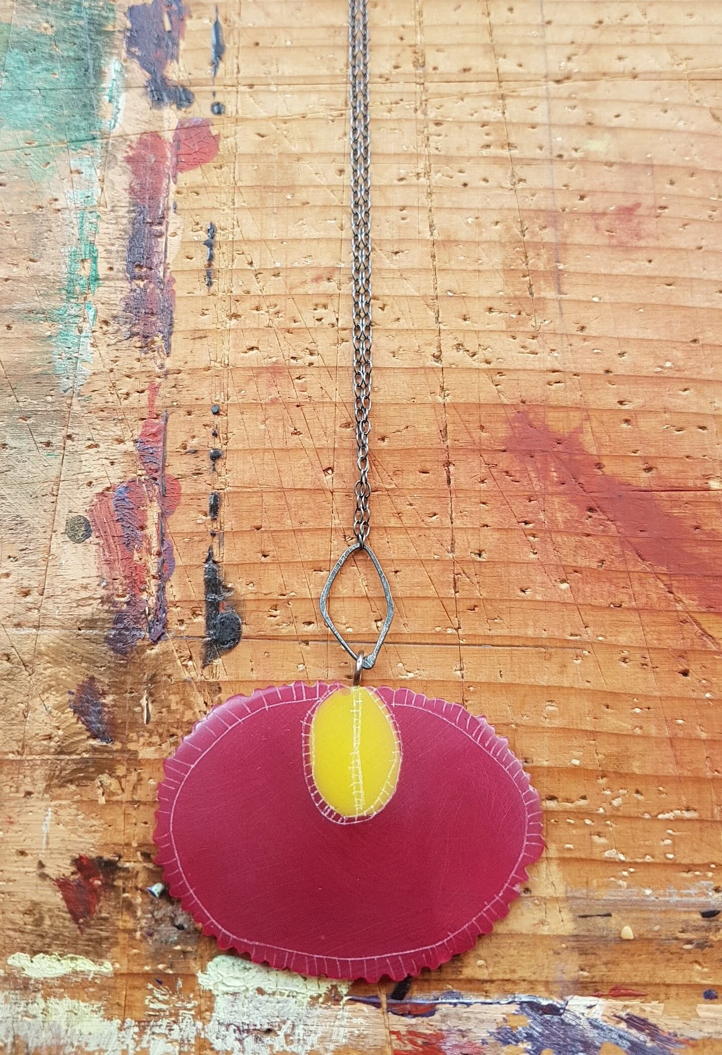 necklace oval bloom h pink yellow 2.jpg