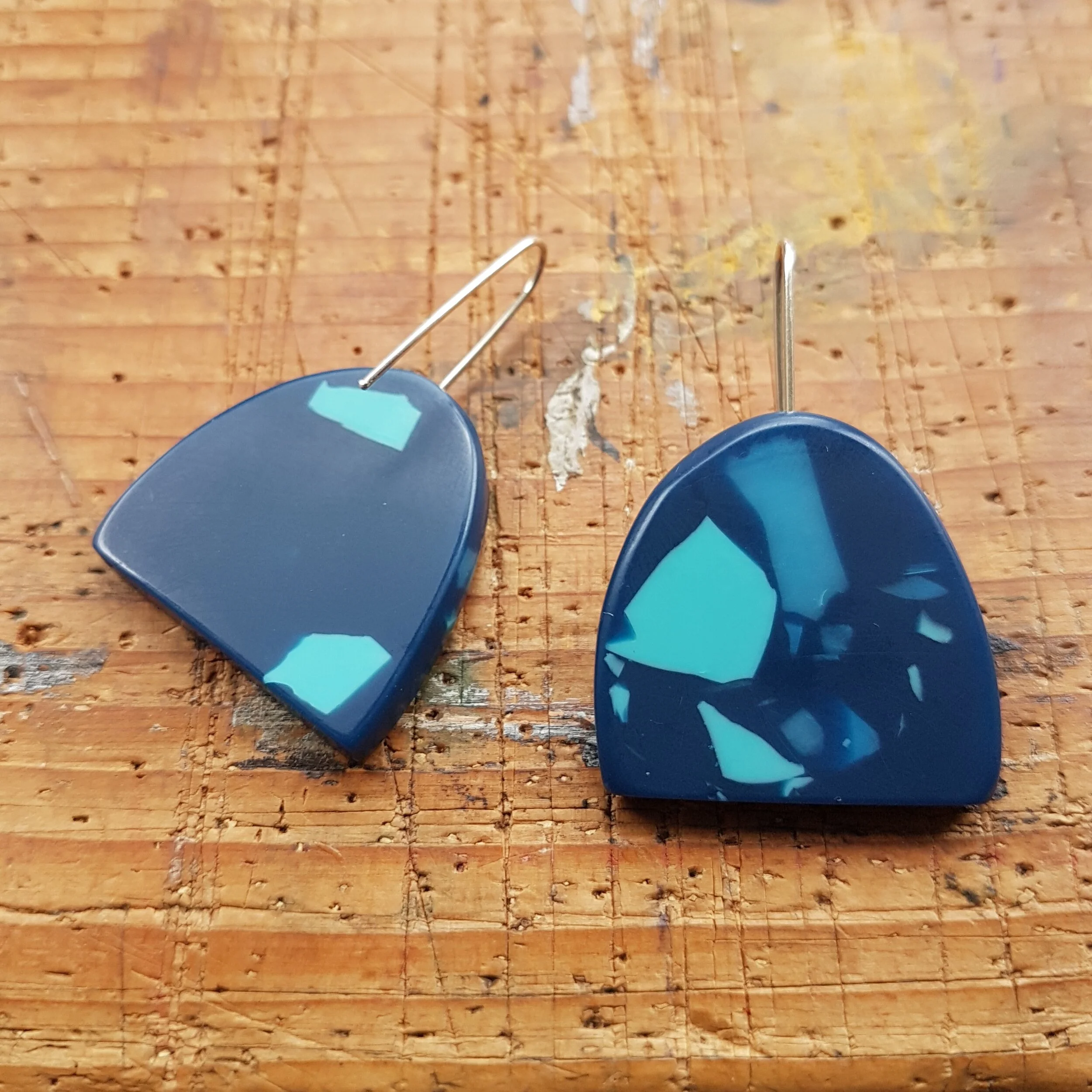 earrings demi drops blue fixed.jpg