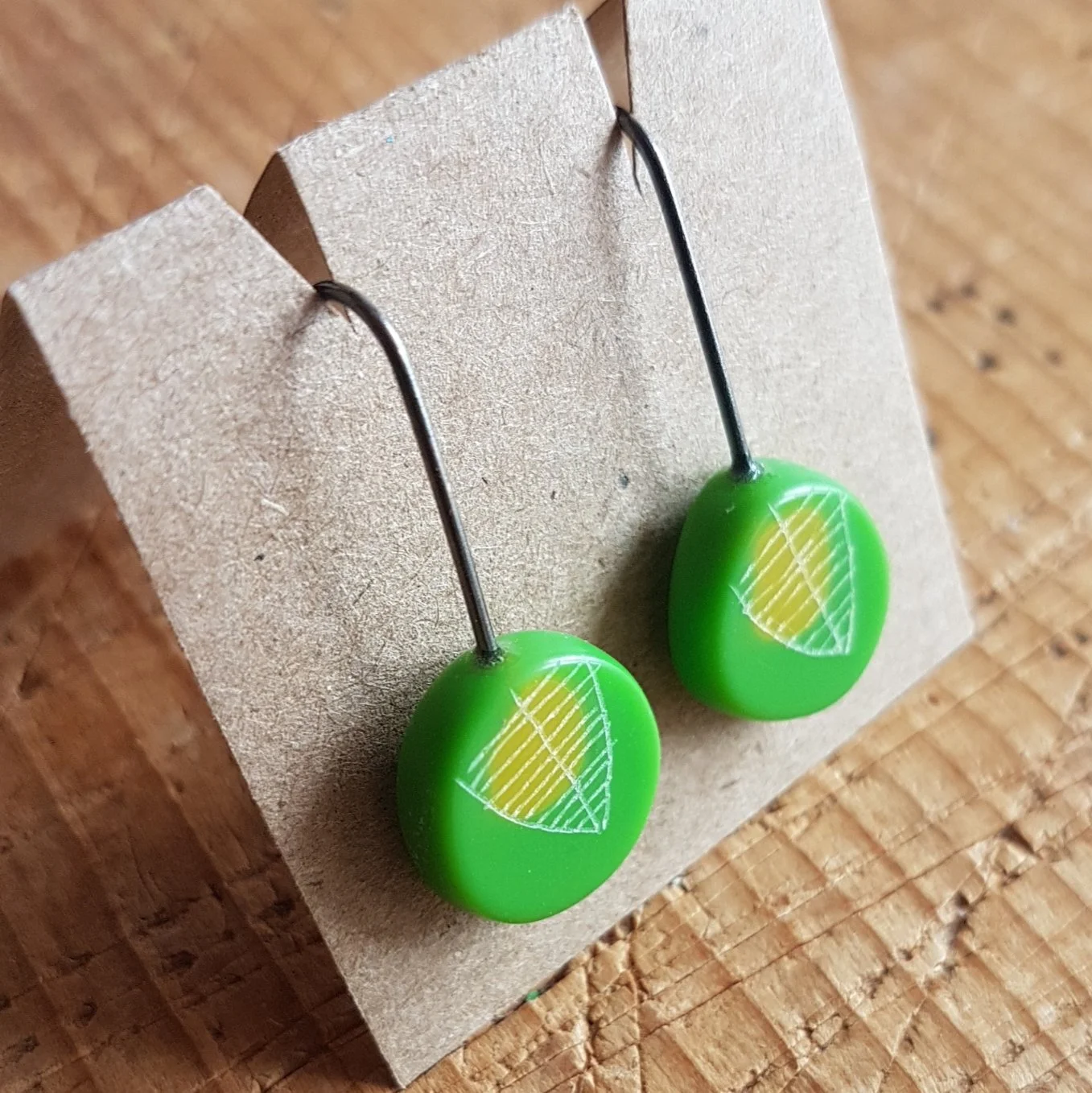 earrings mini round drops green yellow.jpg