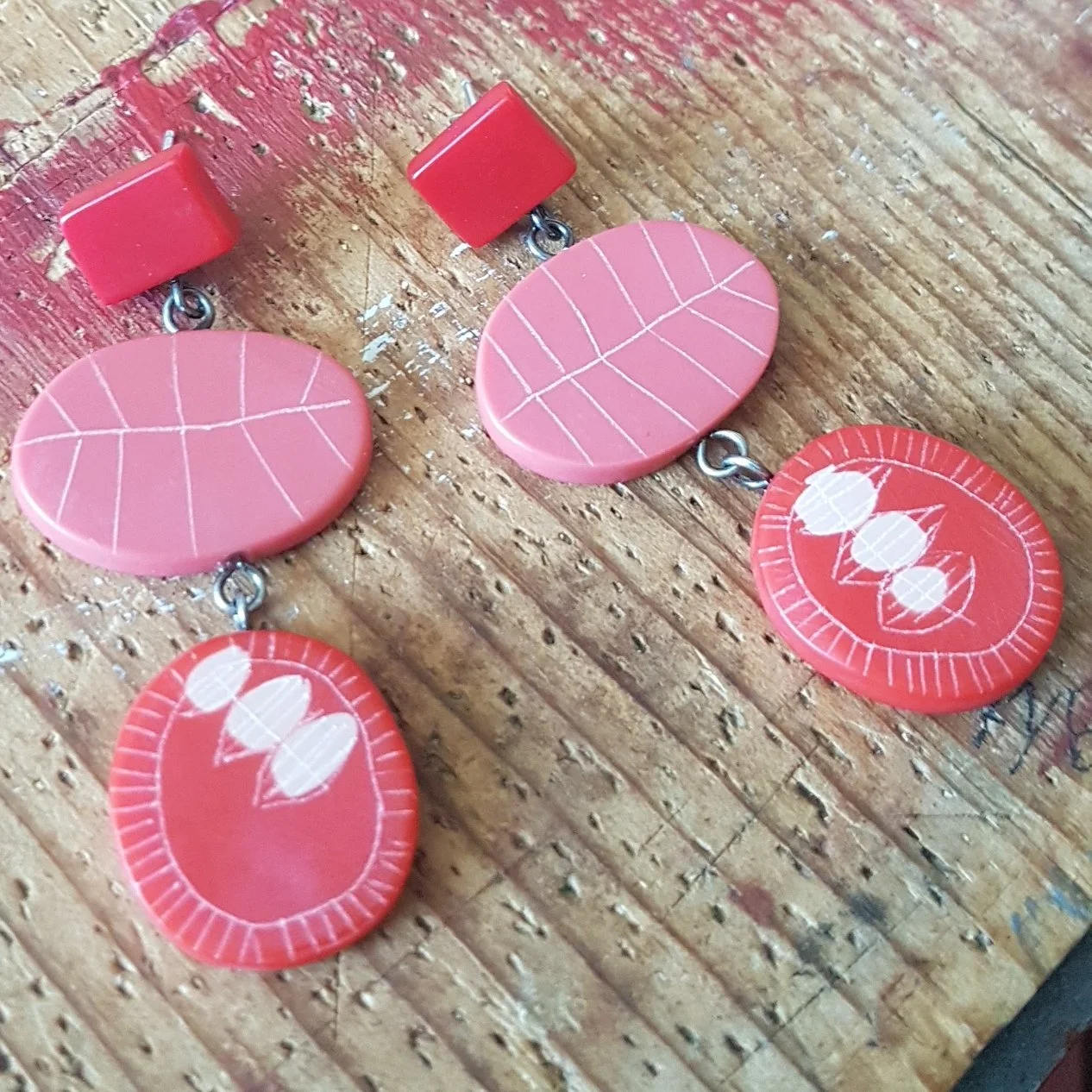 pink and red Triple drop studs