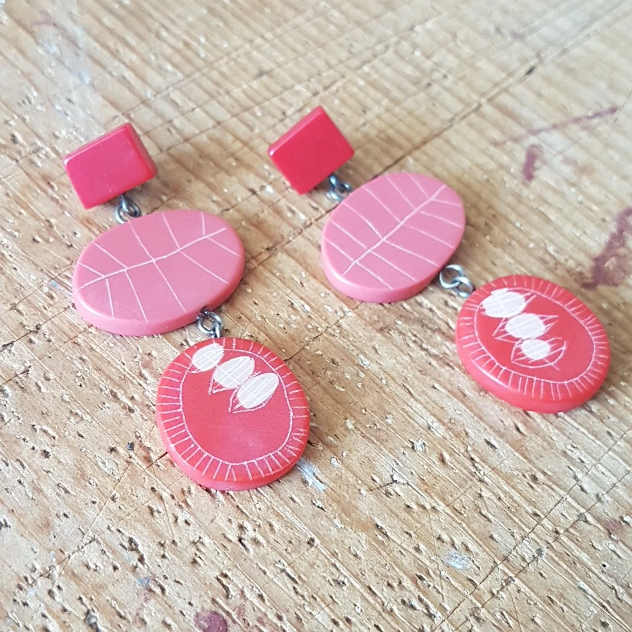 earrings triple drops pink and red4.jpg