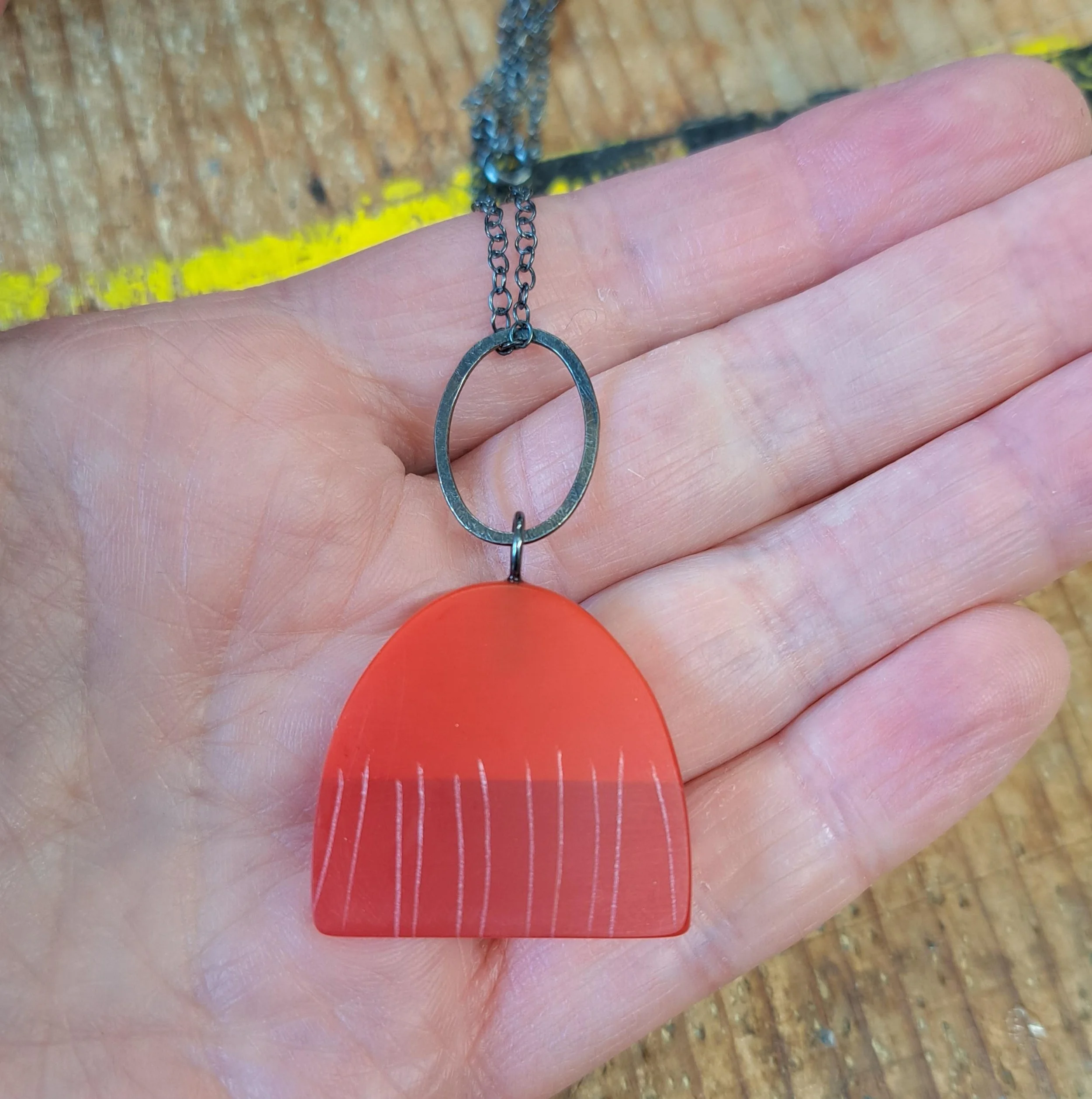 necklace demi pendant red.jpg