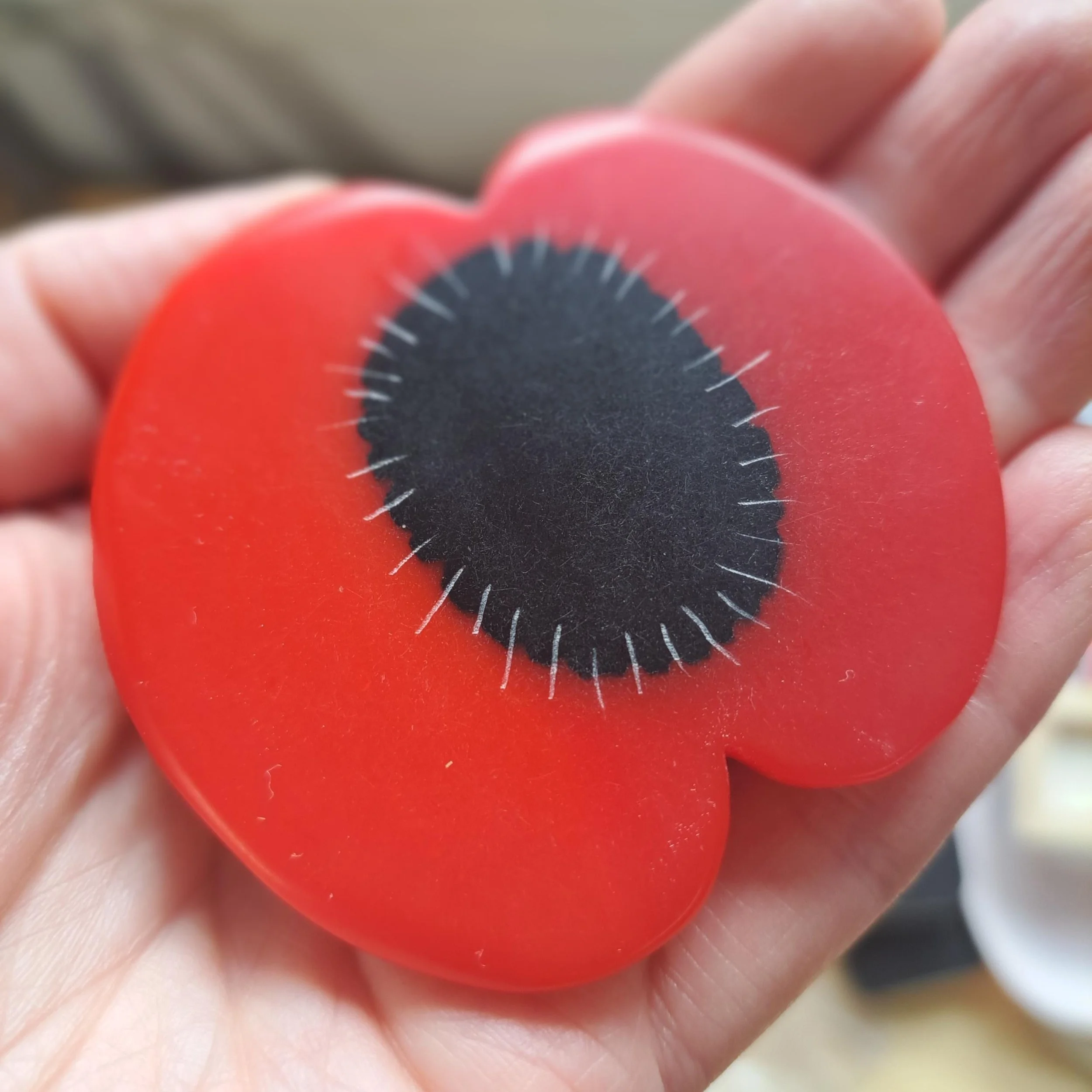 brooch poppy red black 3.jpg