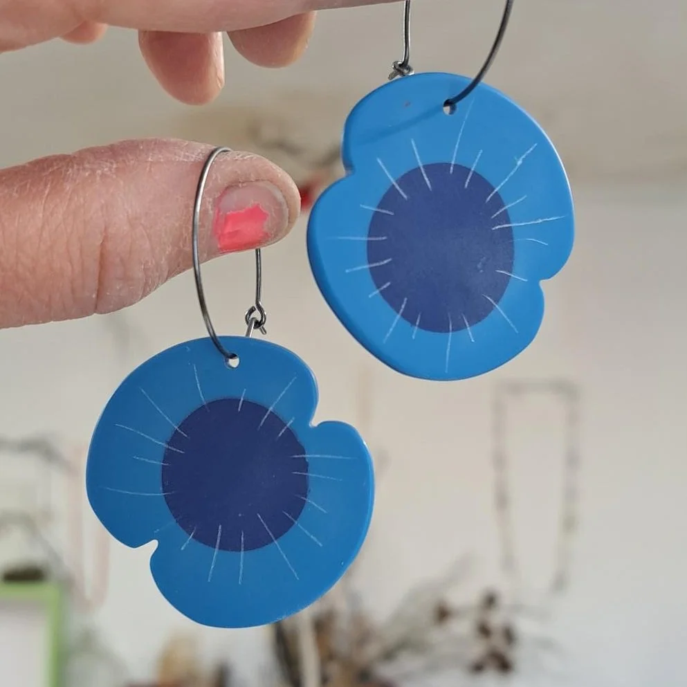 er hoops poppy blue1.jpg