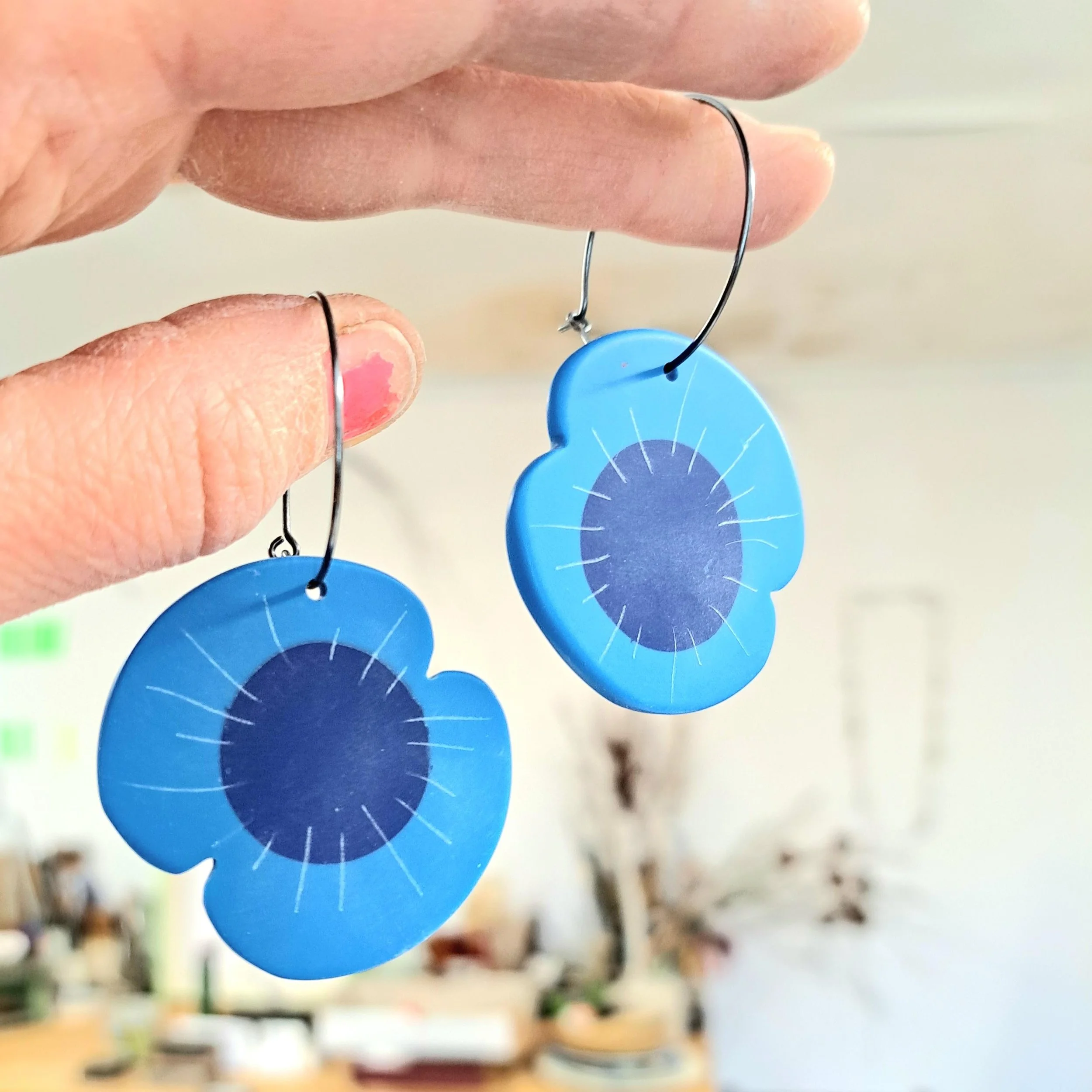 er hoops poppy blue.jpg