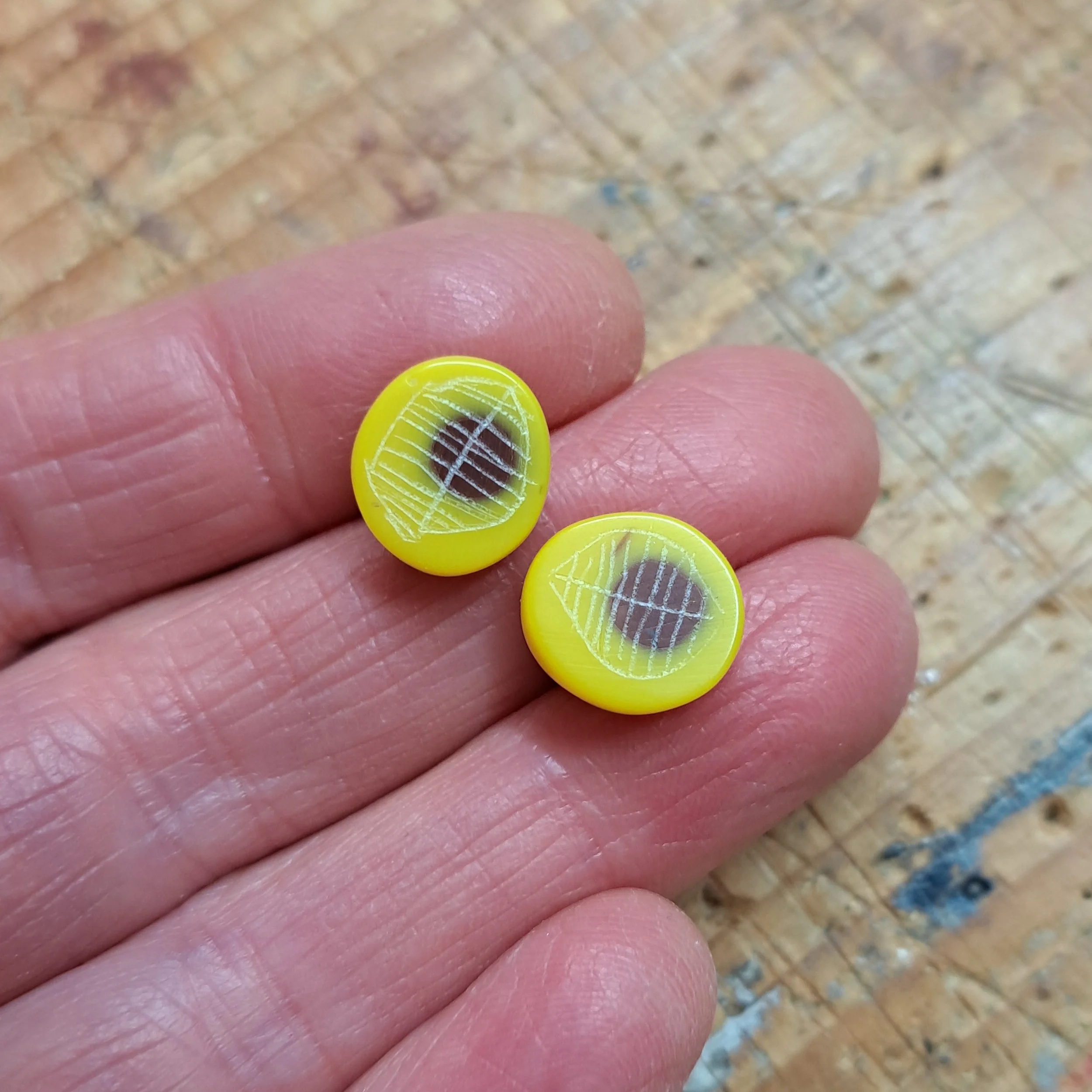 Mini Round Studs