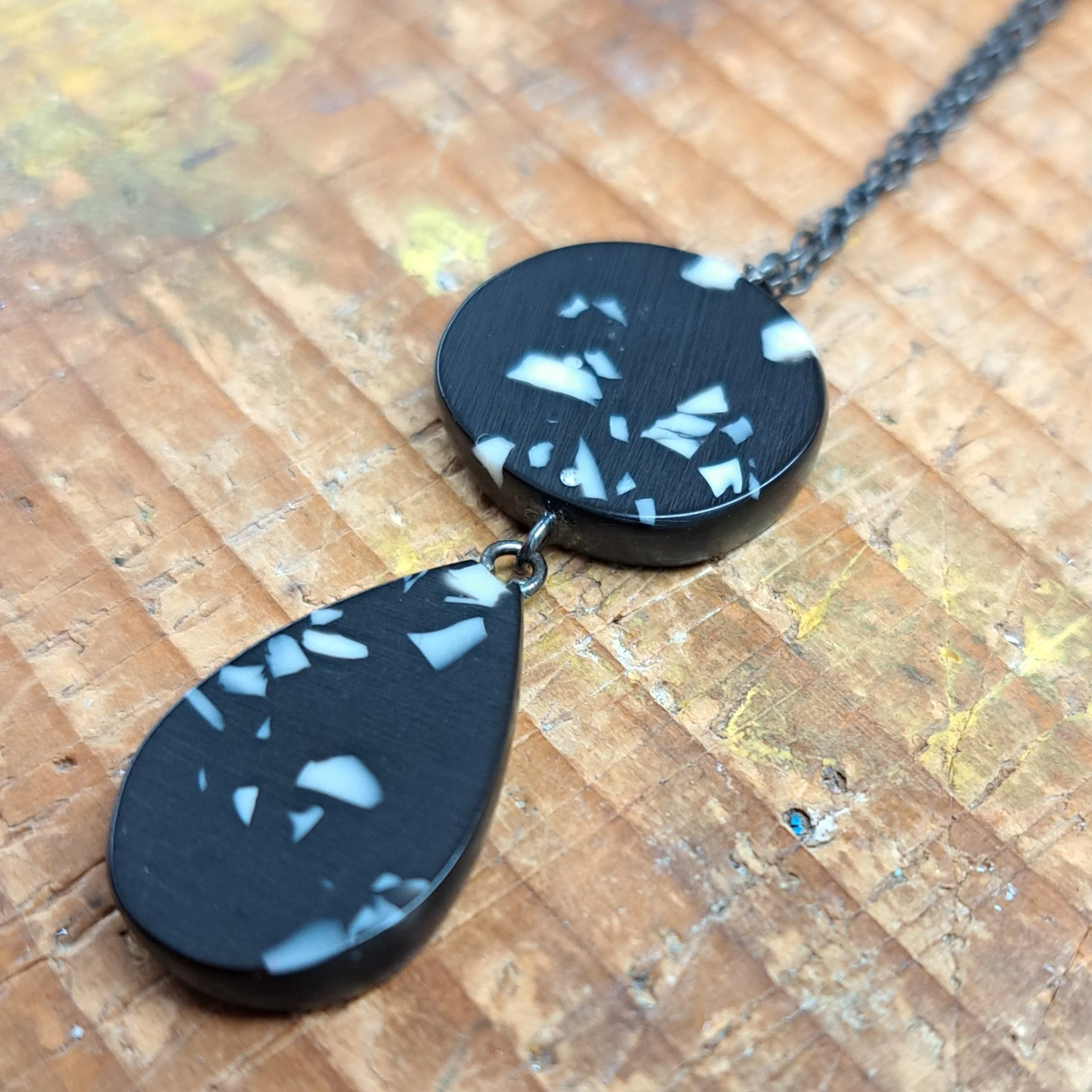 black and cream double drop small pendant