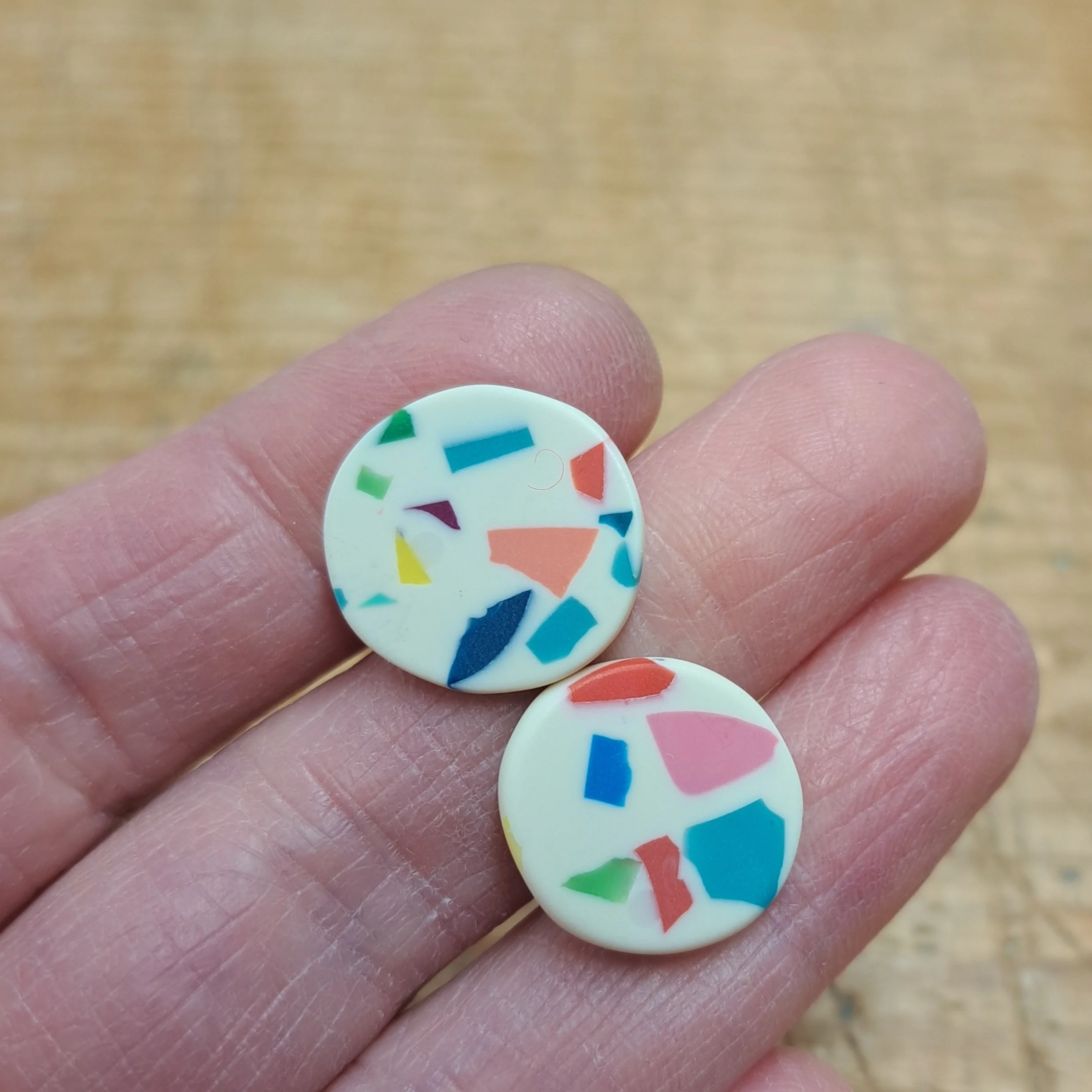rainbow brights round studs