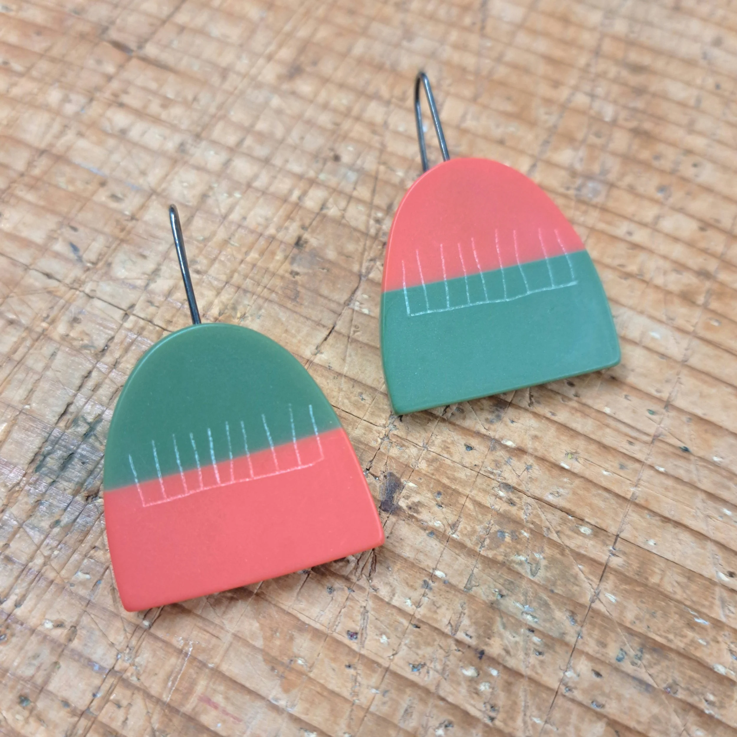 split Demi Drops in olive and coral