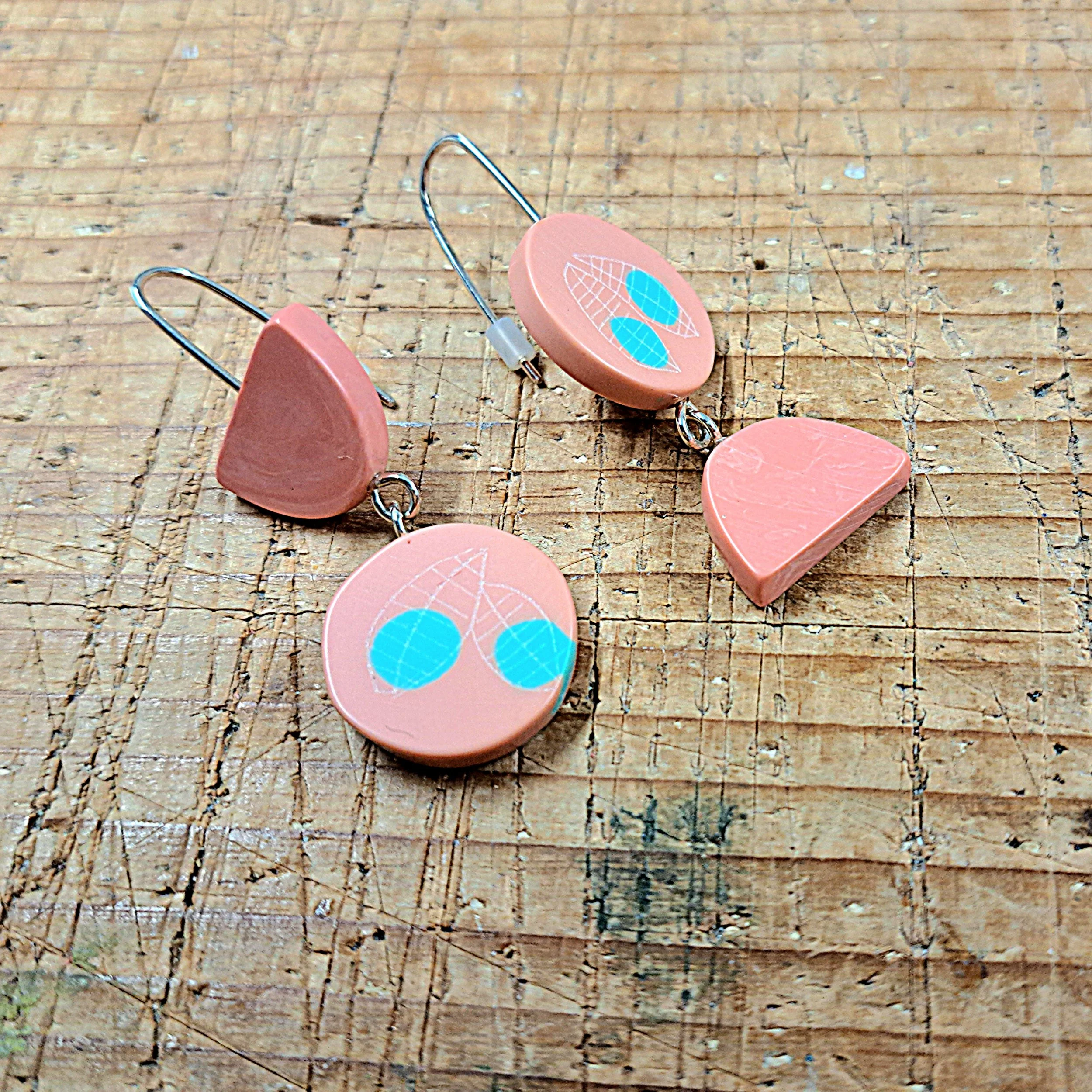 pale pink double drop hooks