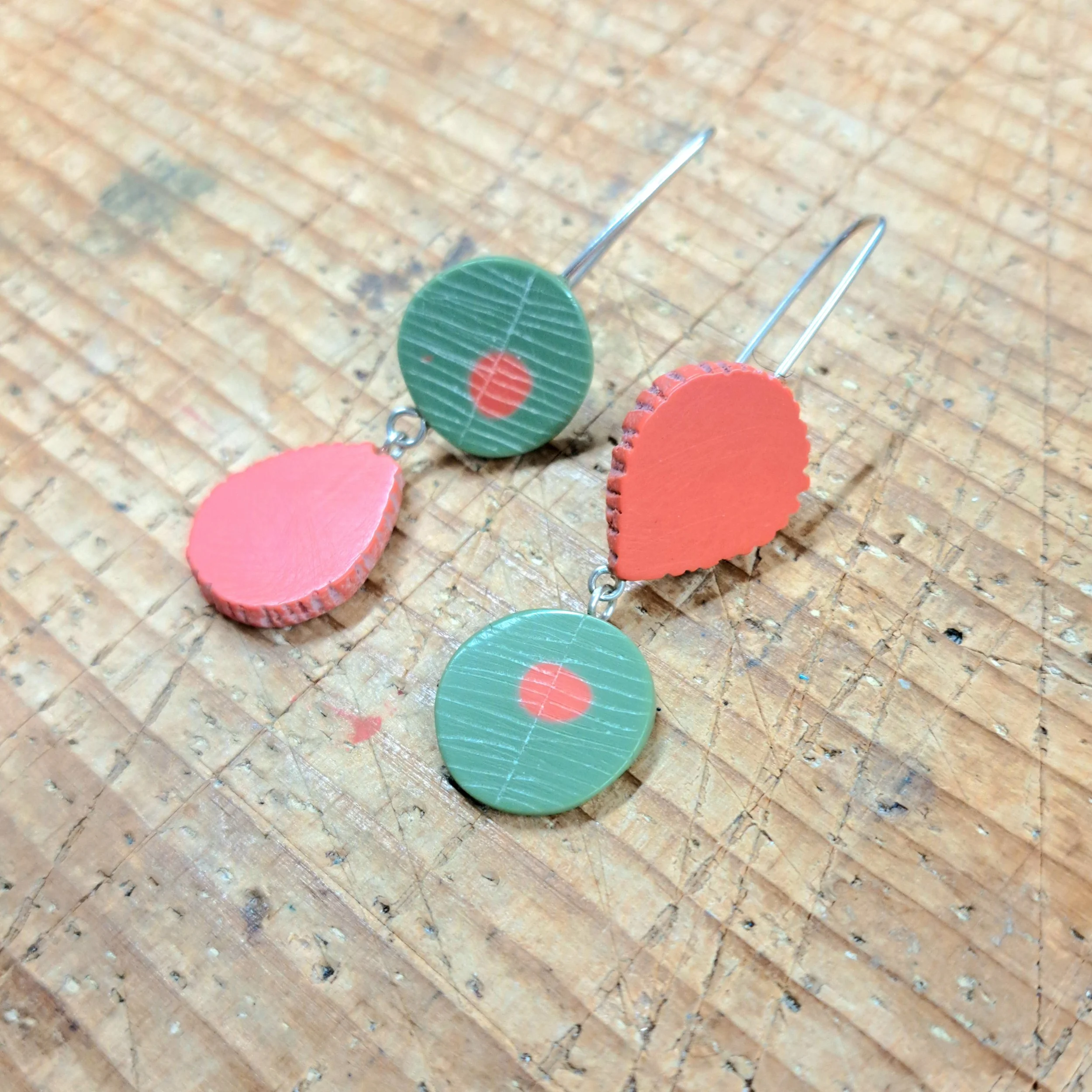 coral and olive double drop hooks