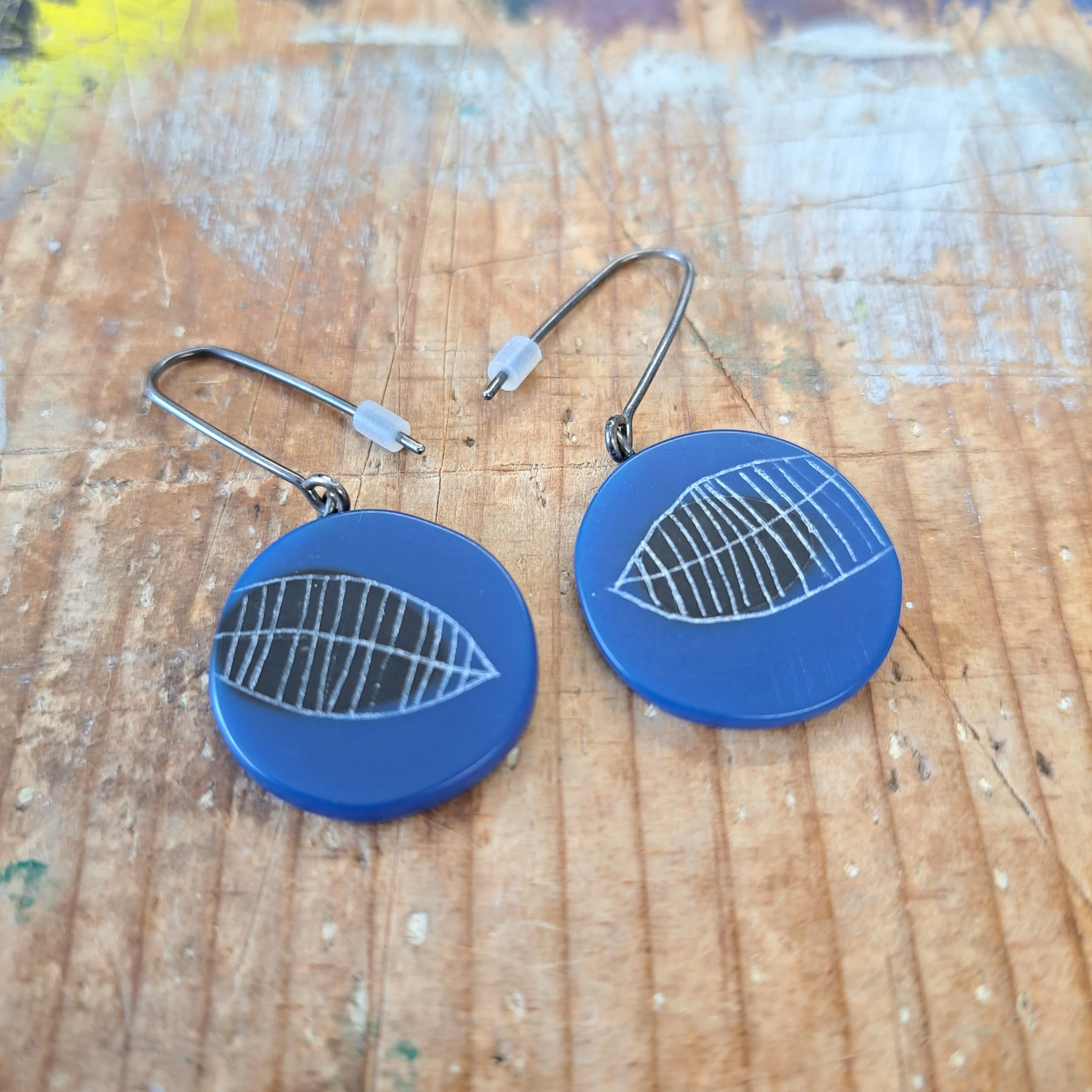 blue large round drops