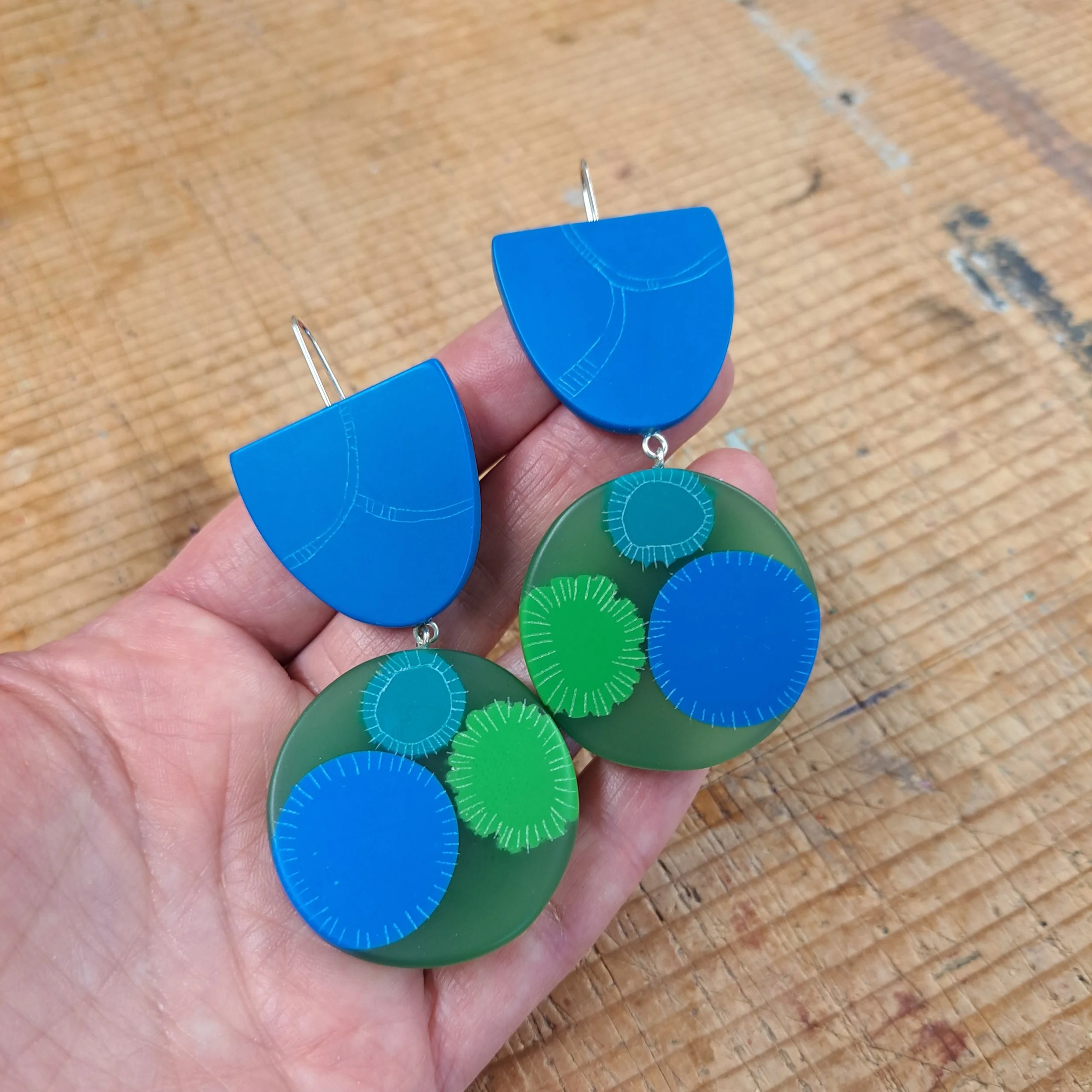 massive drops in green and blue
