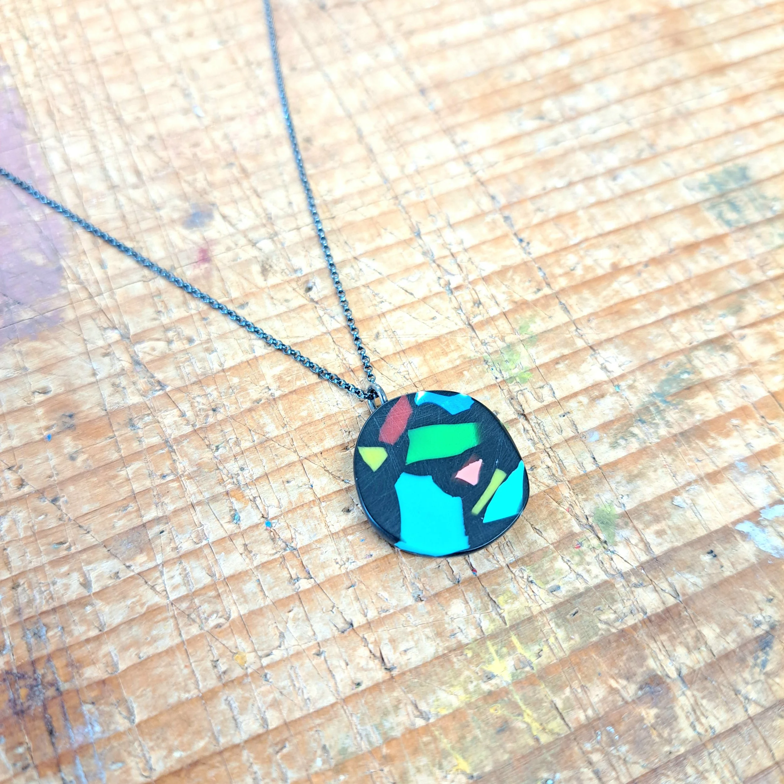 midnight speckle round pendant