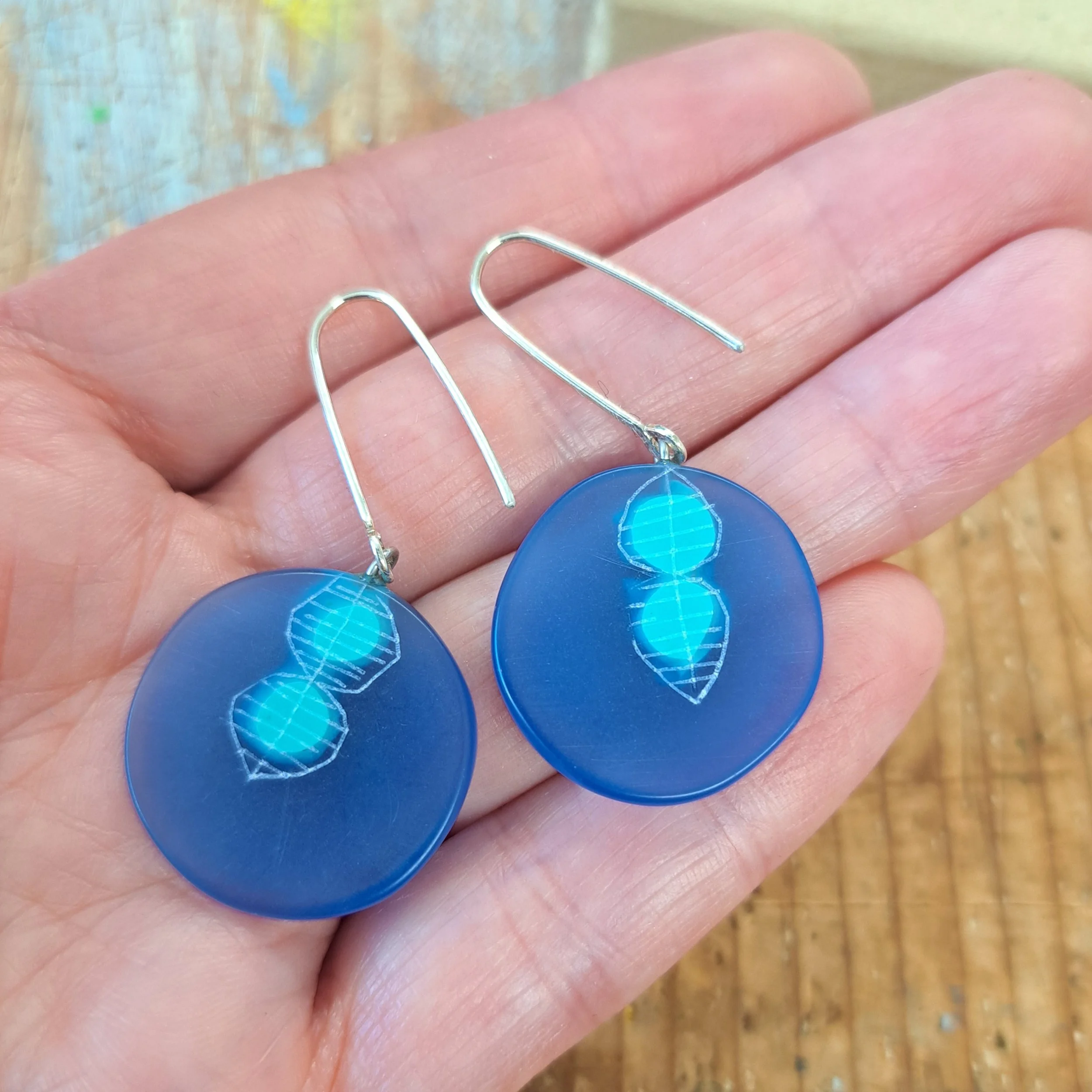 blue large round drops