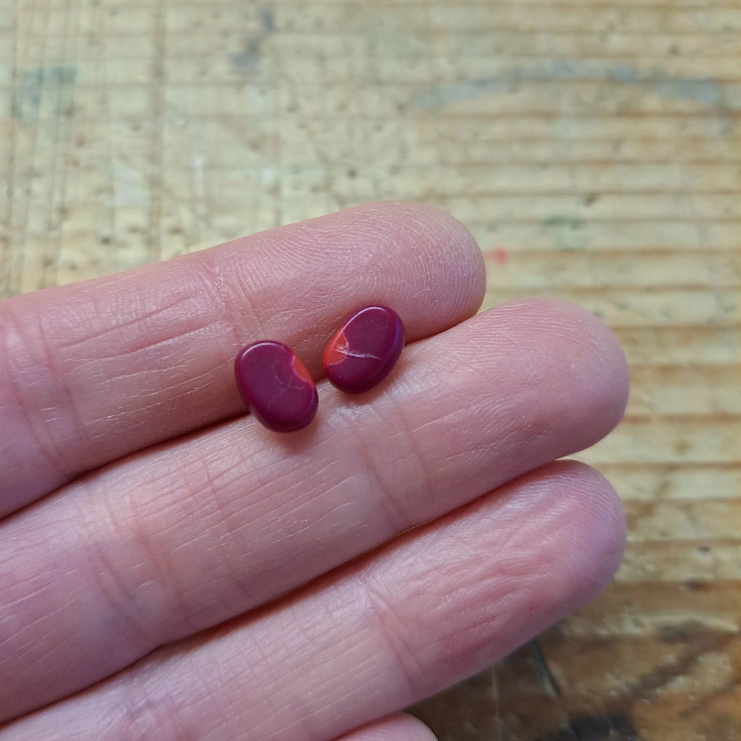 tiny studs - magenta