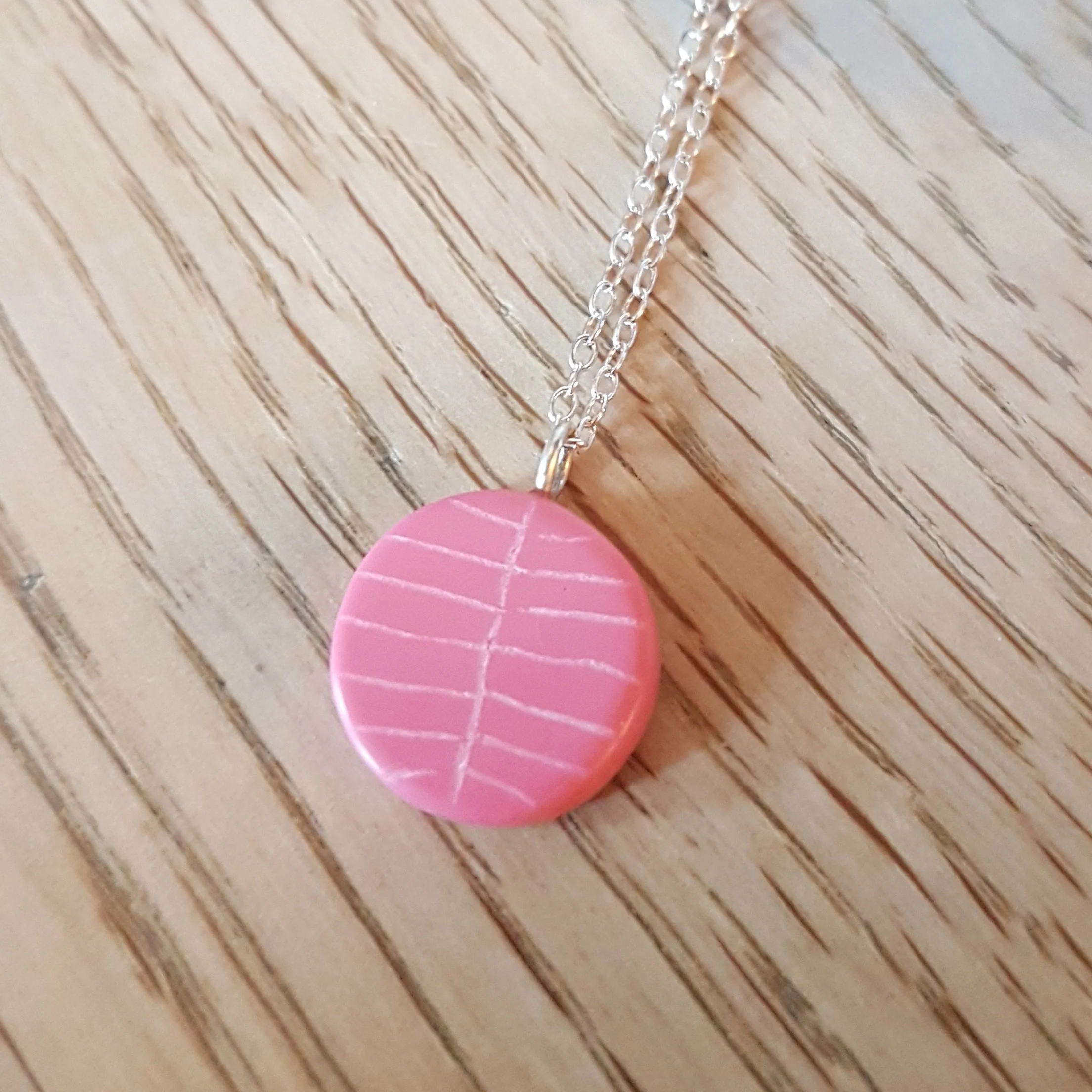 necklace mini round pink and red back.jpg