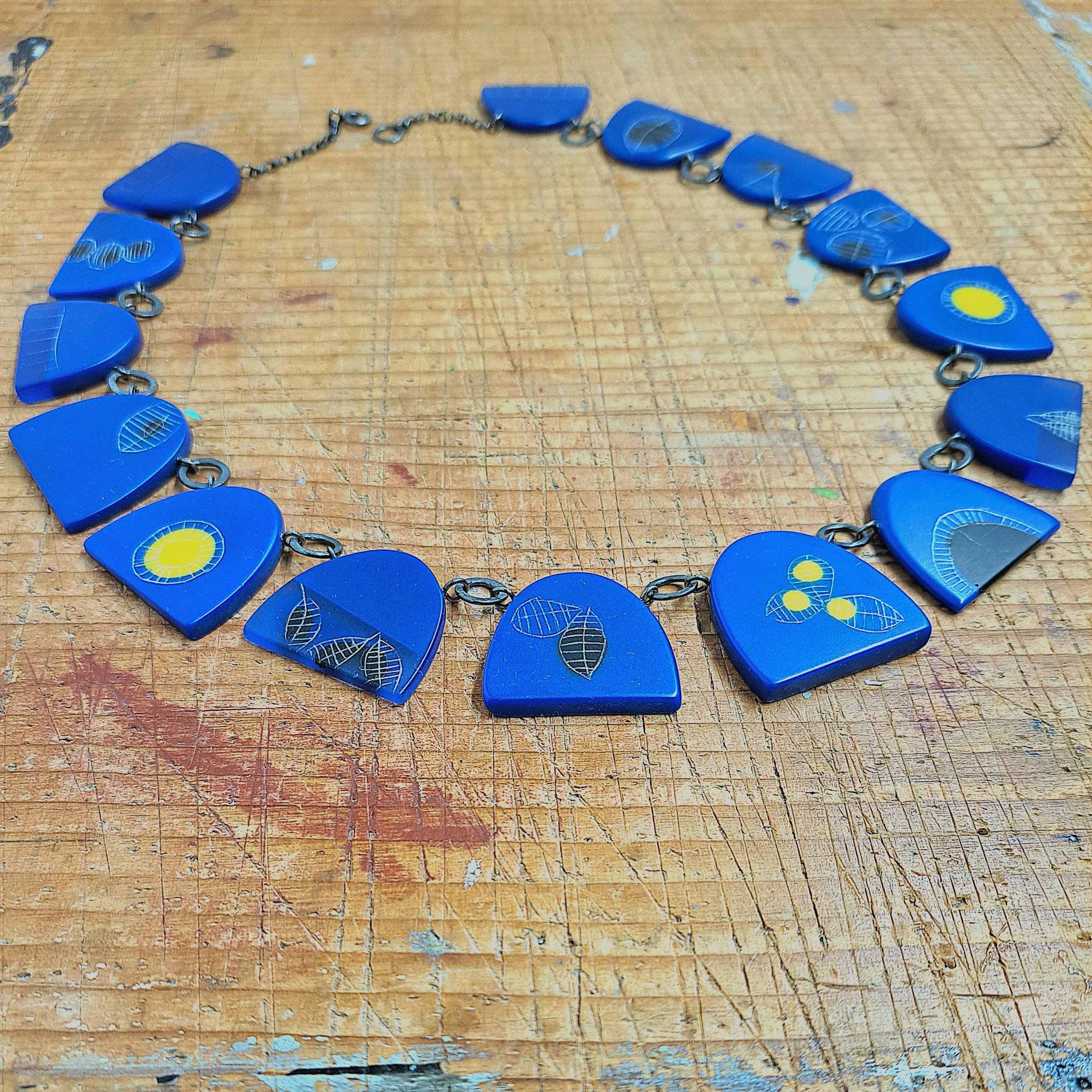 dark blue demi necklace
