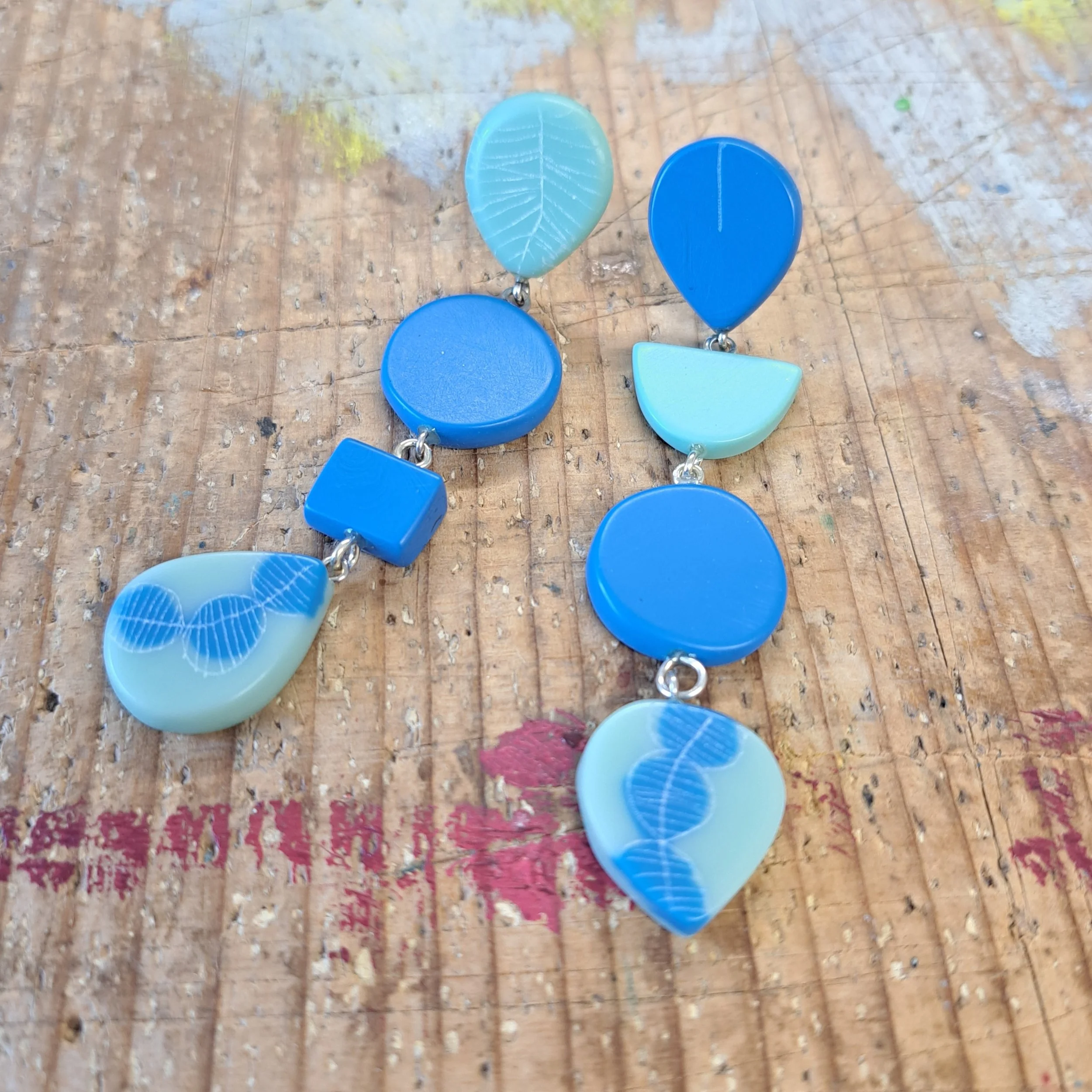 blue and aqua Quad drop studs