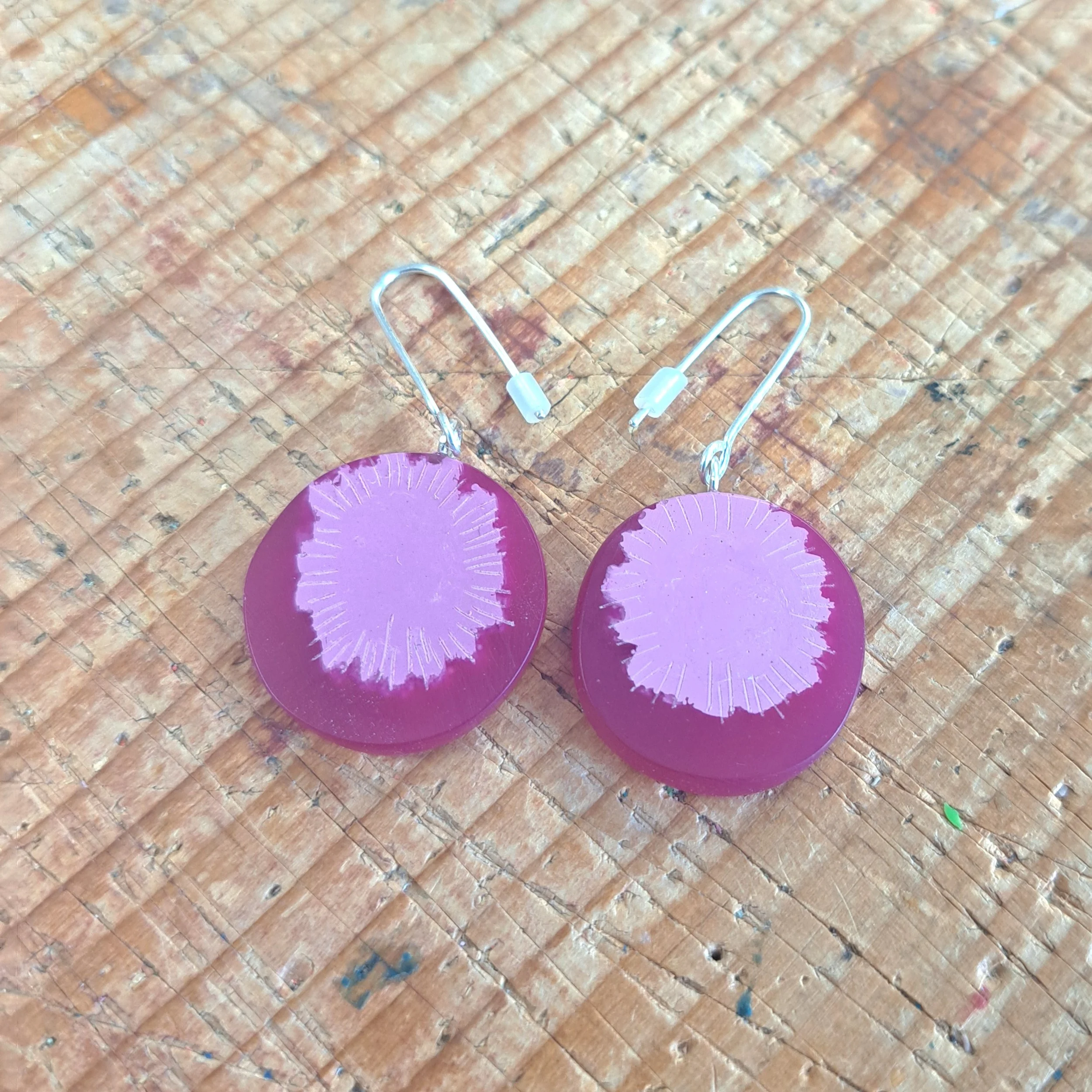 magenta and lilac large round drops