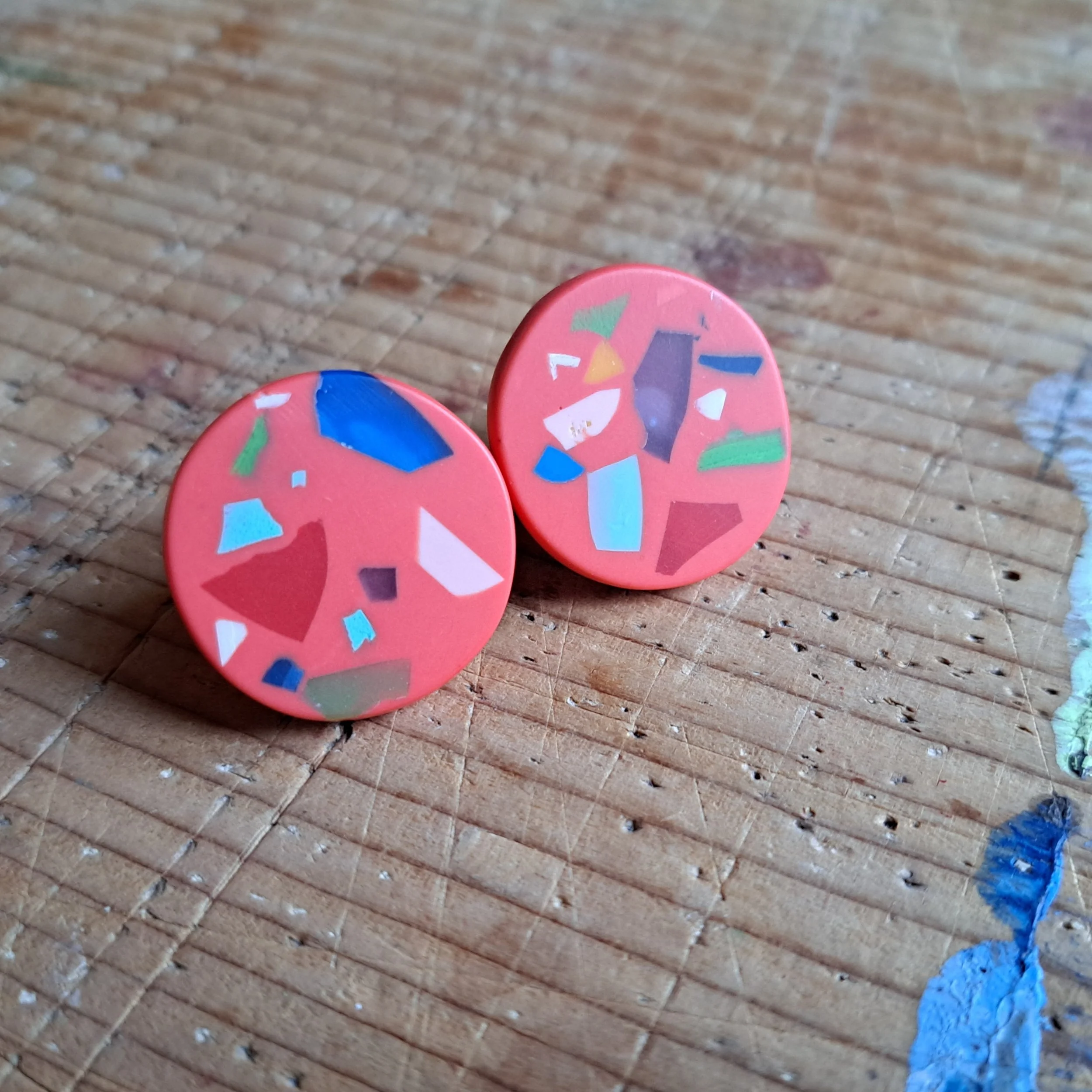 coral large round studs