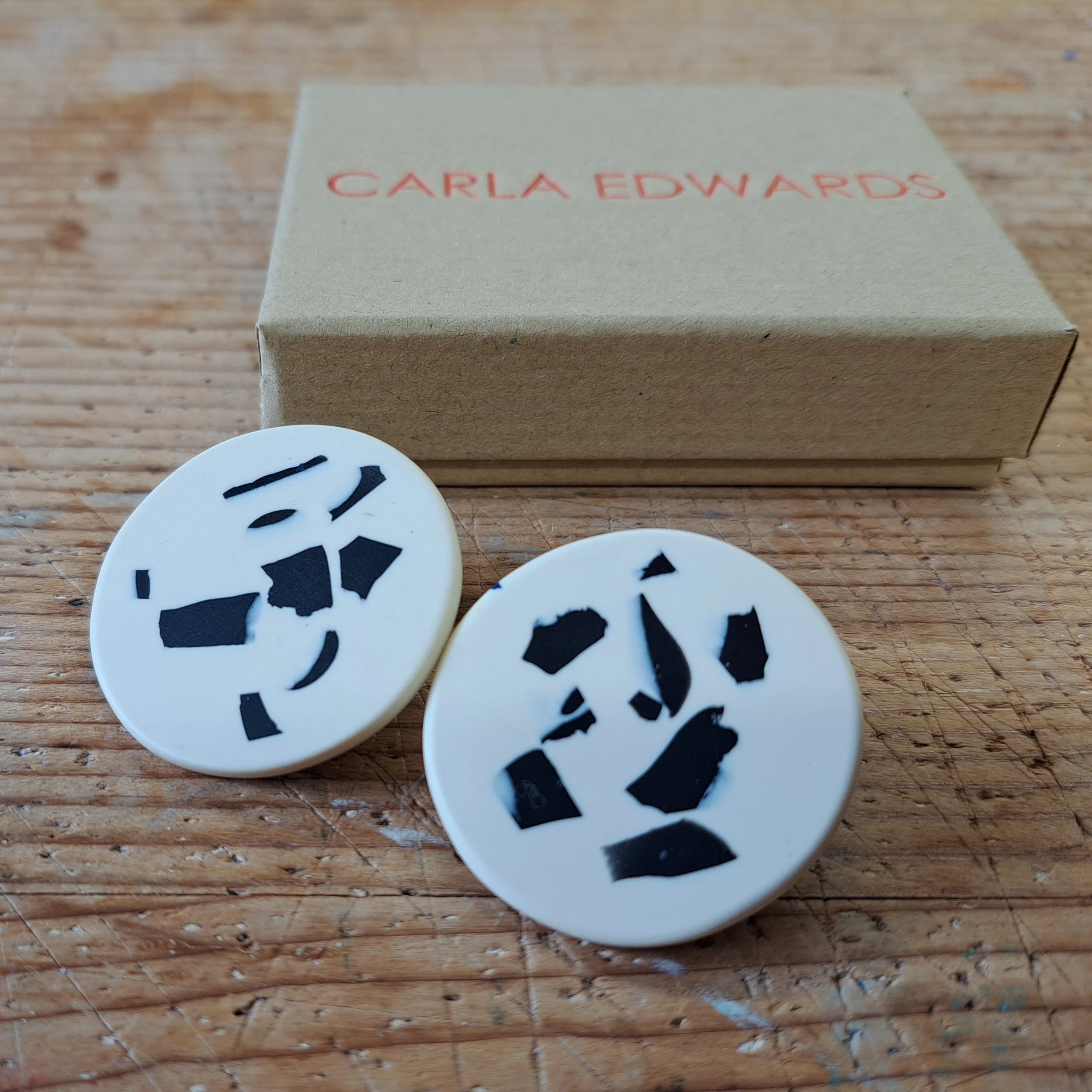 cream XL round studs