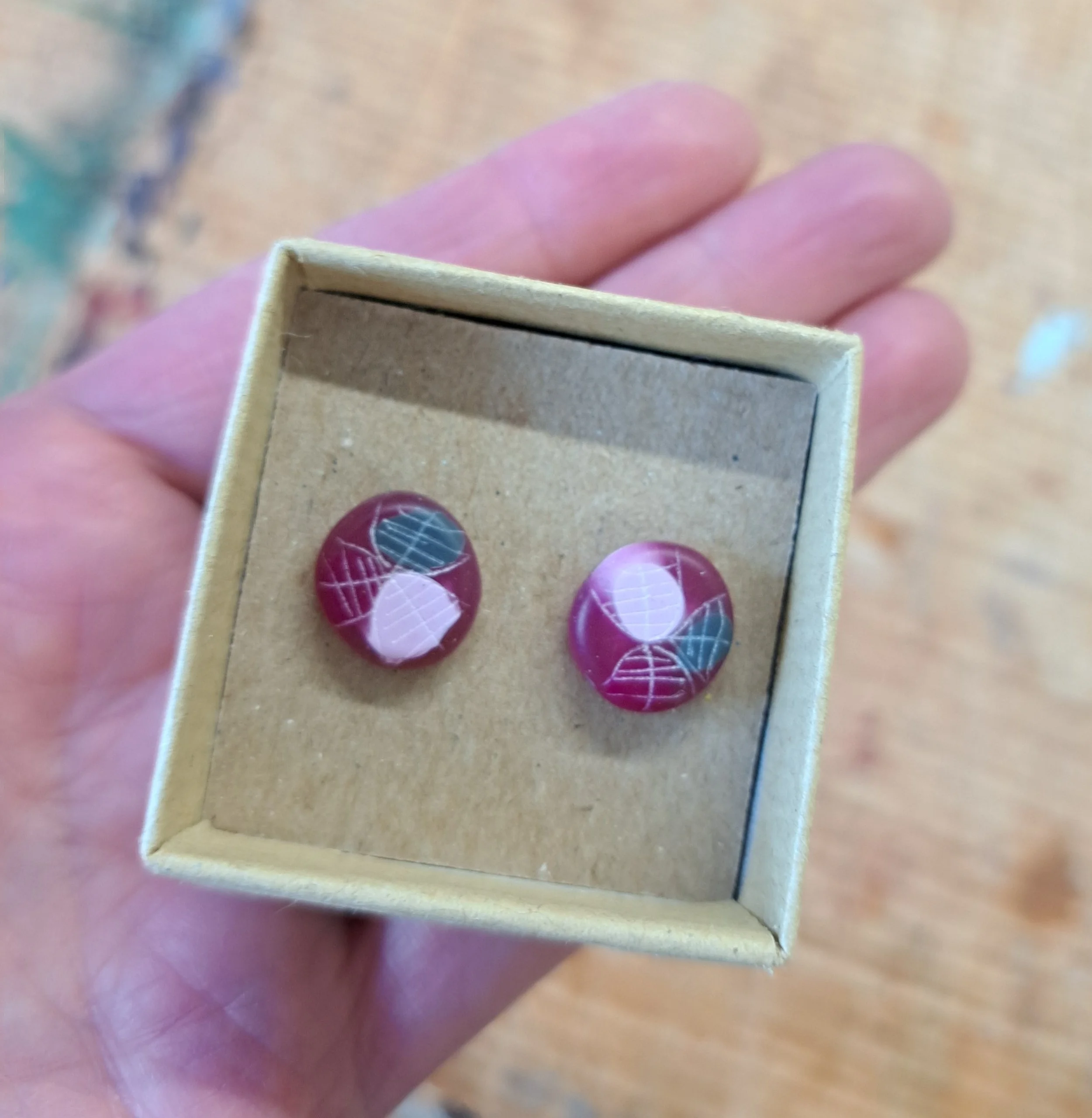 flora plum mix mini stud earrings