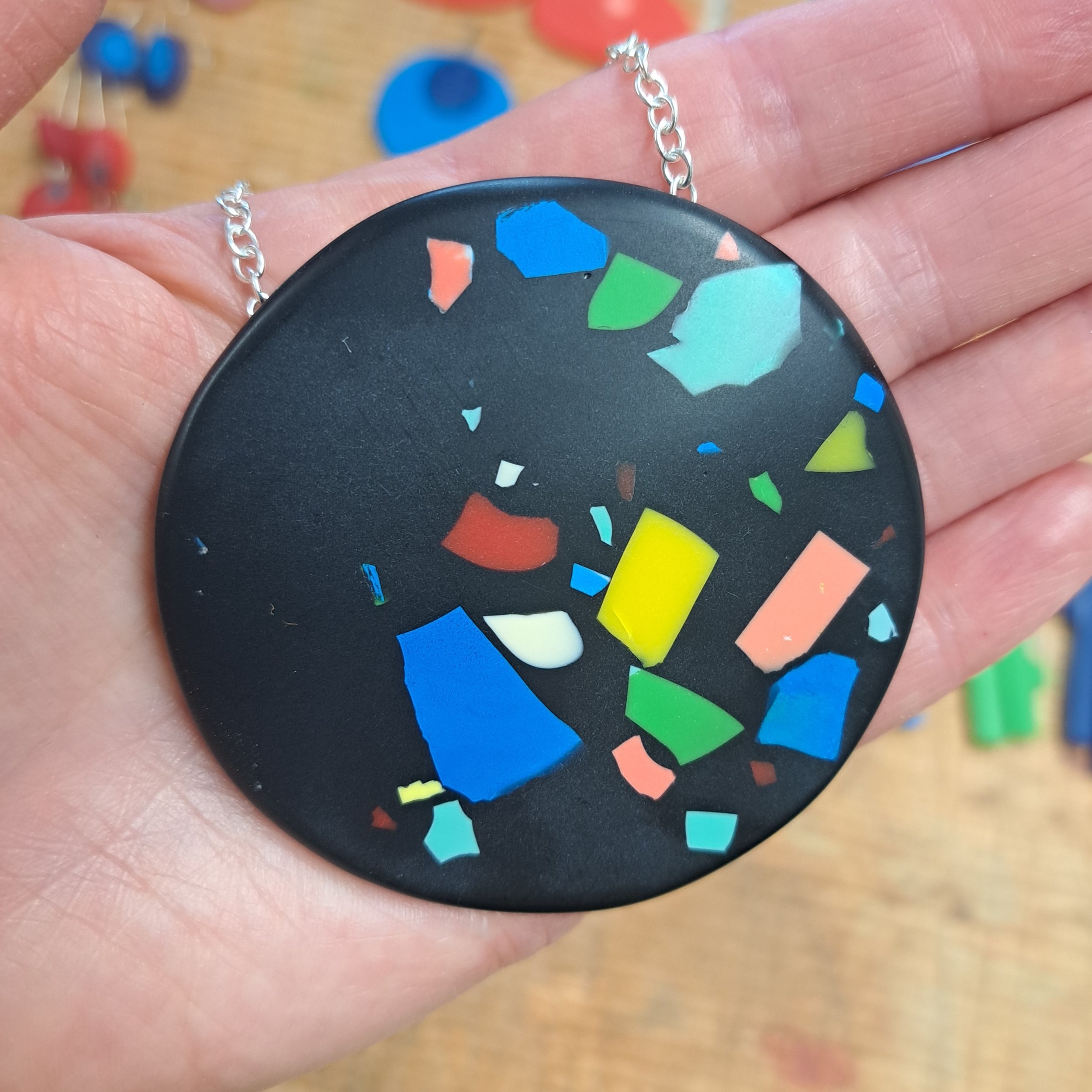 statement chunky midnight speckle necklace