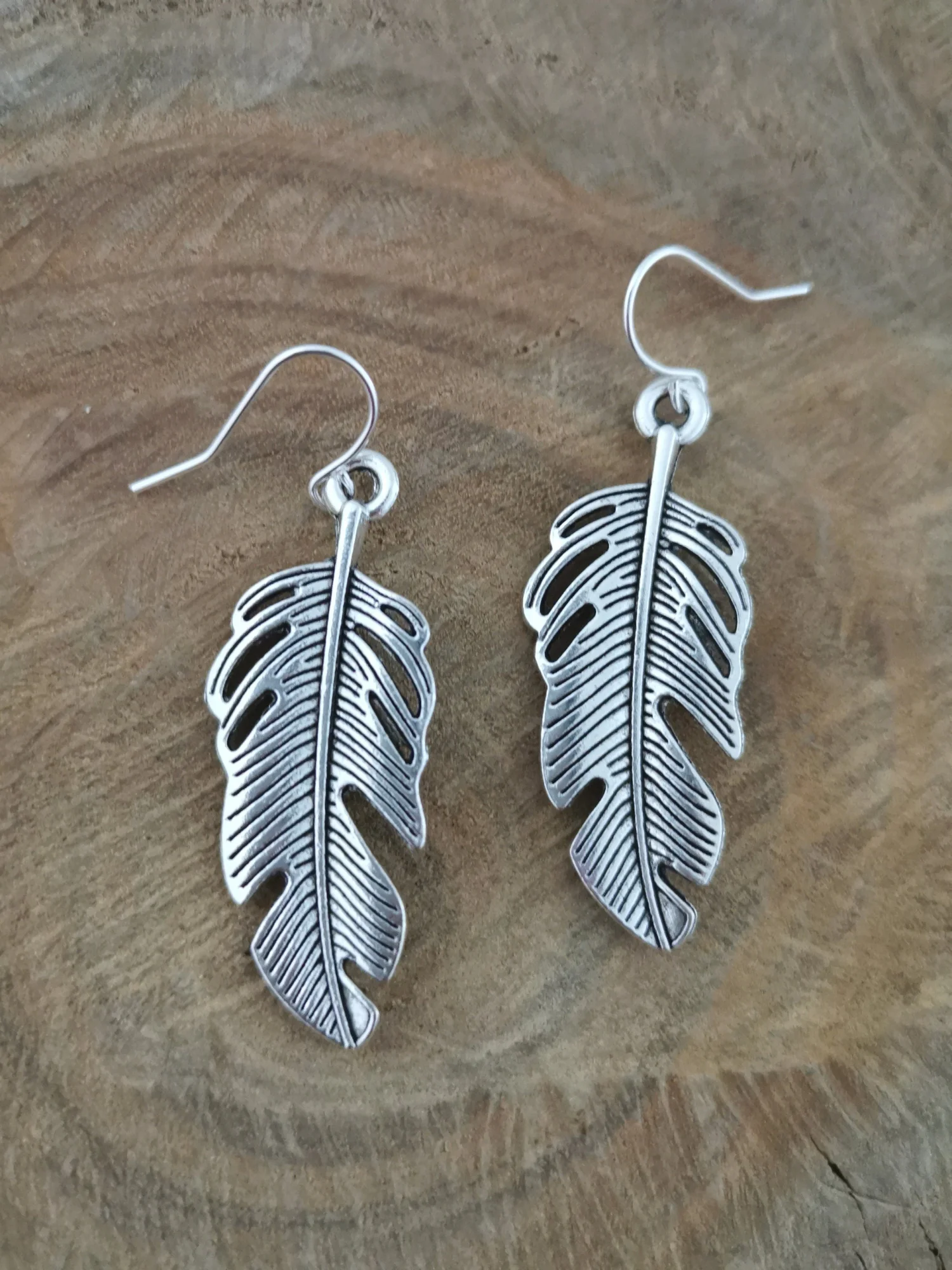 Silver colour feather Silver plated, nickel free