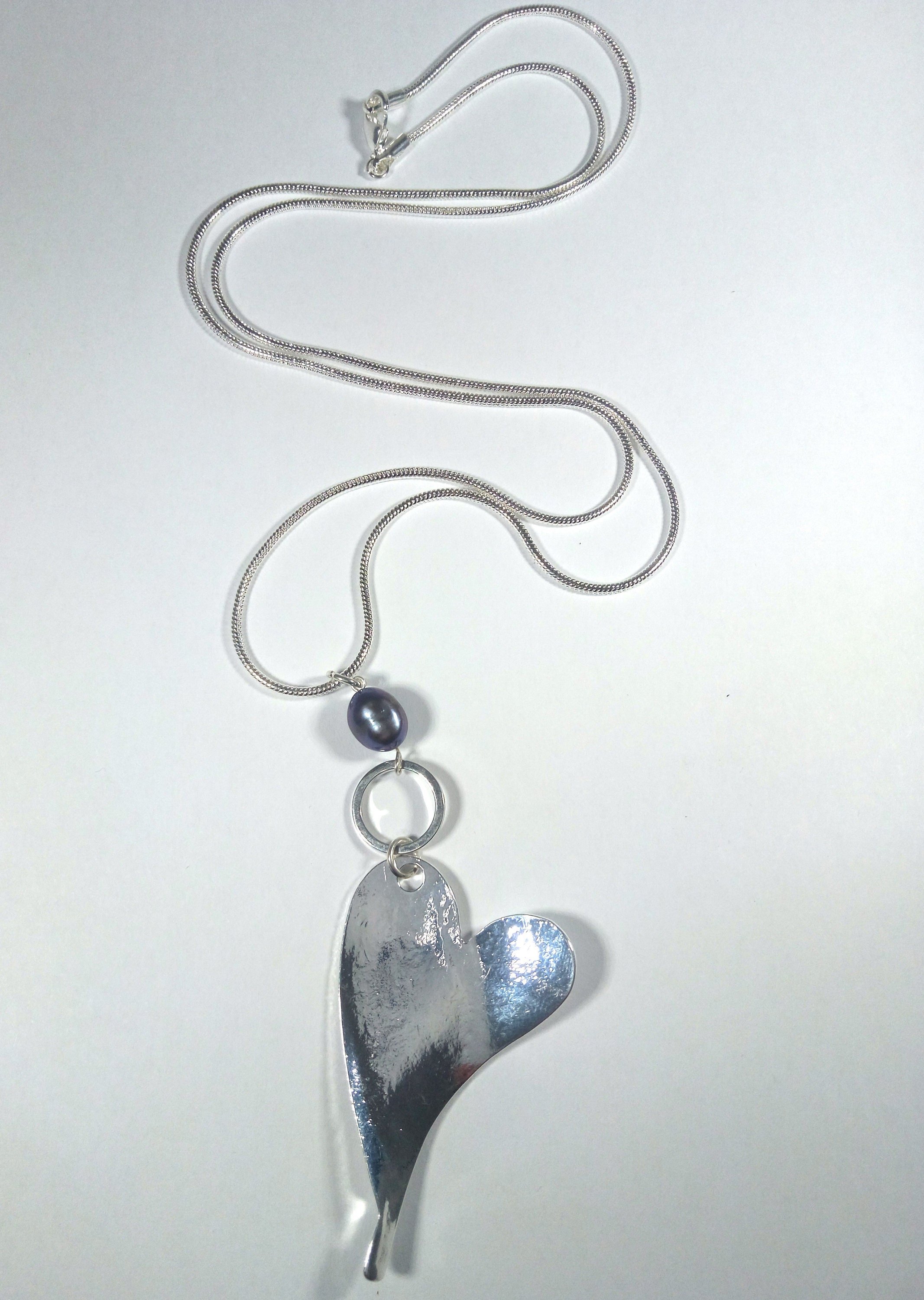 Long Pendant necklace with heart and black freshwater pearl