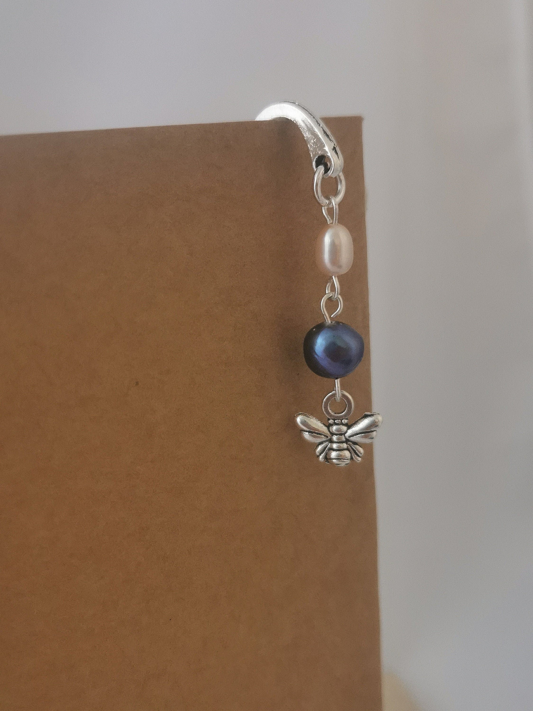 Bumblebee book mark. Bee bookmark. Bee gift