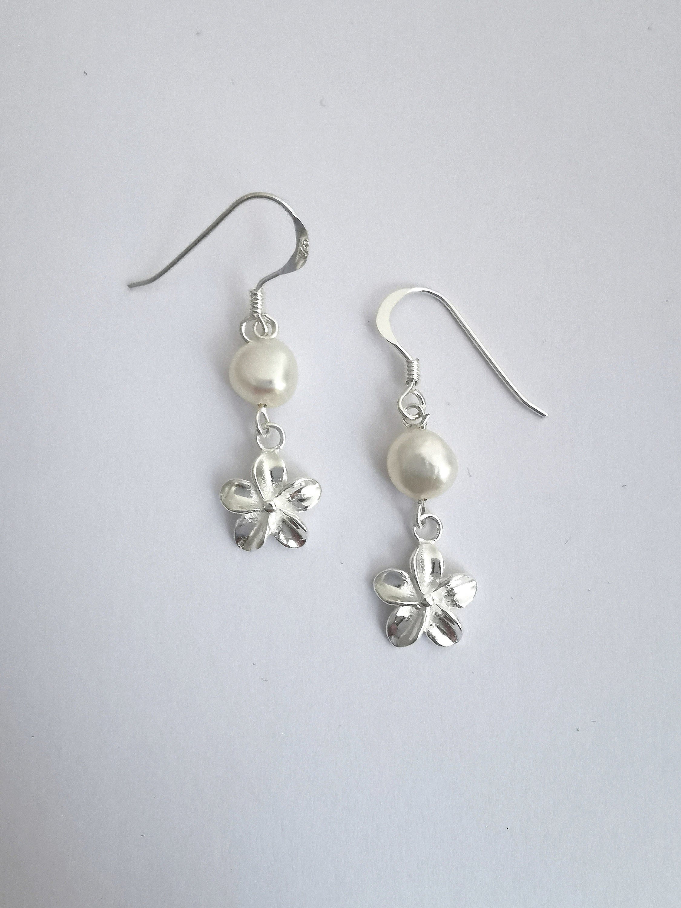 https://i.etsystatic.com/23705887/r/il/15d6cd/5699873453/il_fullxfull.5699873453_66ap.jpg
