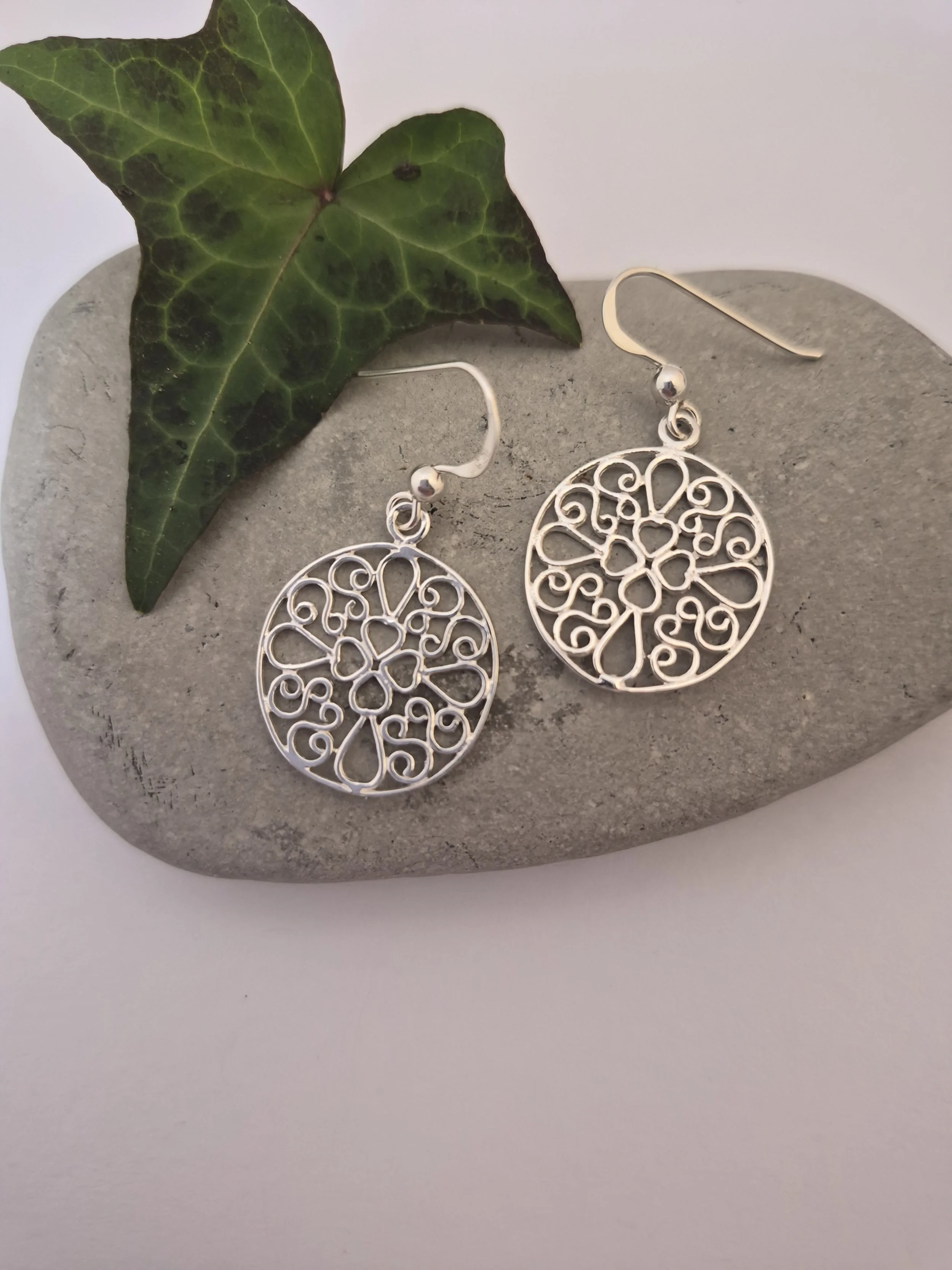 Sterling silver filigree circle earrings