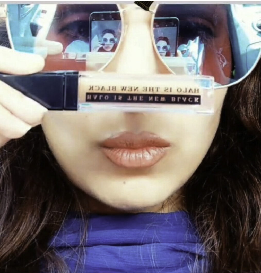“I was on antibiotics for the past week and got my lips so dried up… I’ve been using HITNB lip gloss for 5 days and it made my lips healthy again in just 2 days!”    @   mai_peach_blossom
