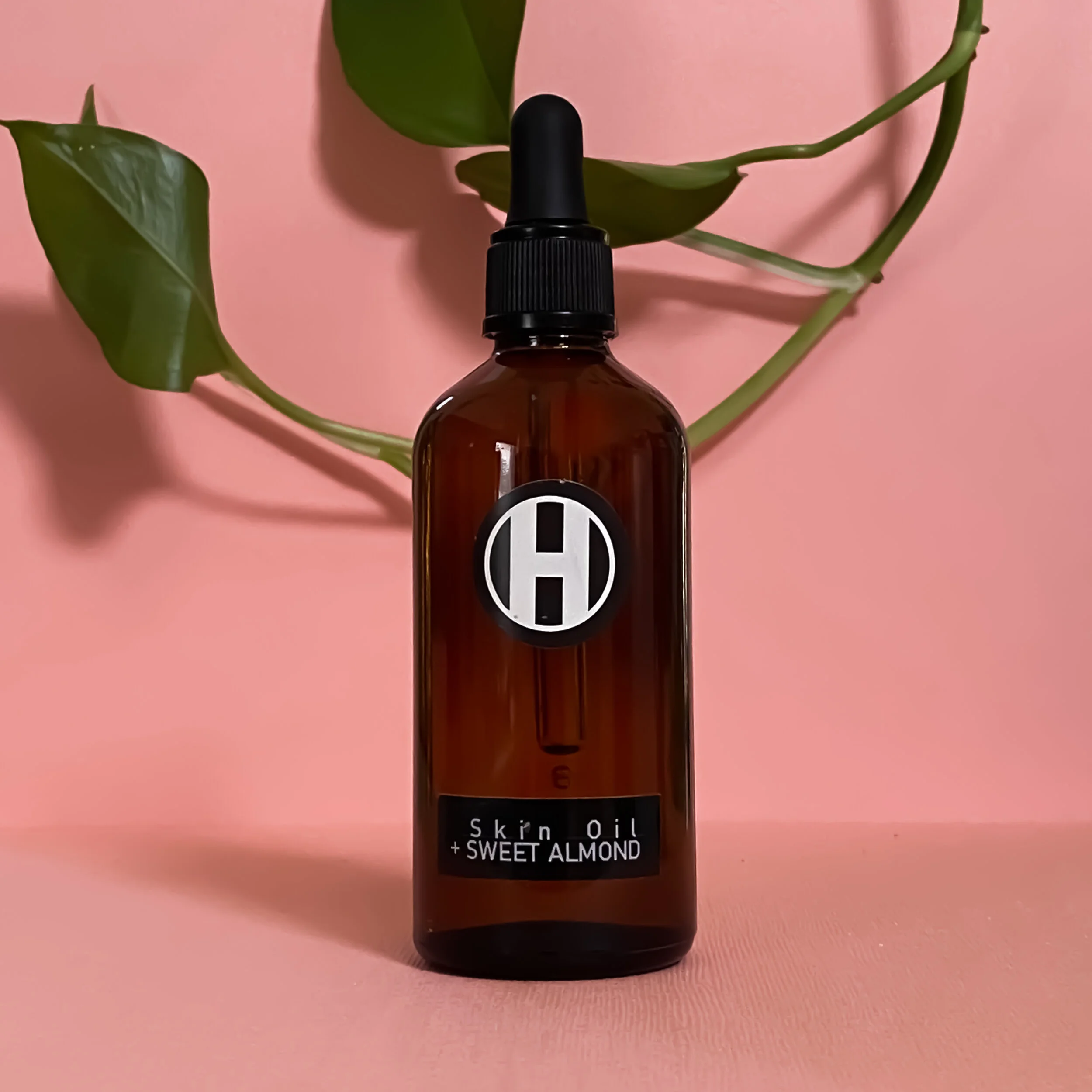 Skin Oil with Sweet Alond.jpg