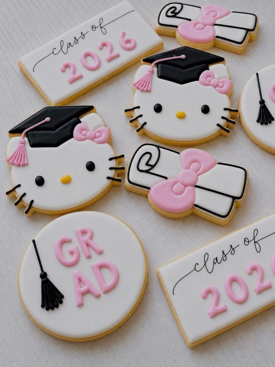 Hello Kitty + Grad Cookies + Calligraphy?! 💕

I can&rsquo;t think of a sweeter collab than this. My sister&rsquo;s talent is simply off-the-charts and I&rsquo;m always so honored to lend a lettering hand when it comes to her amazing creations!
✍🏽🎀