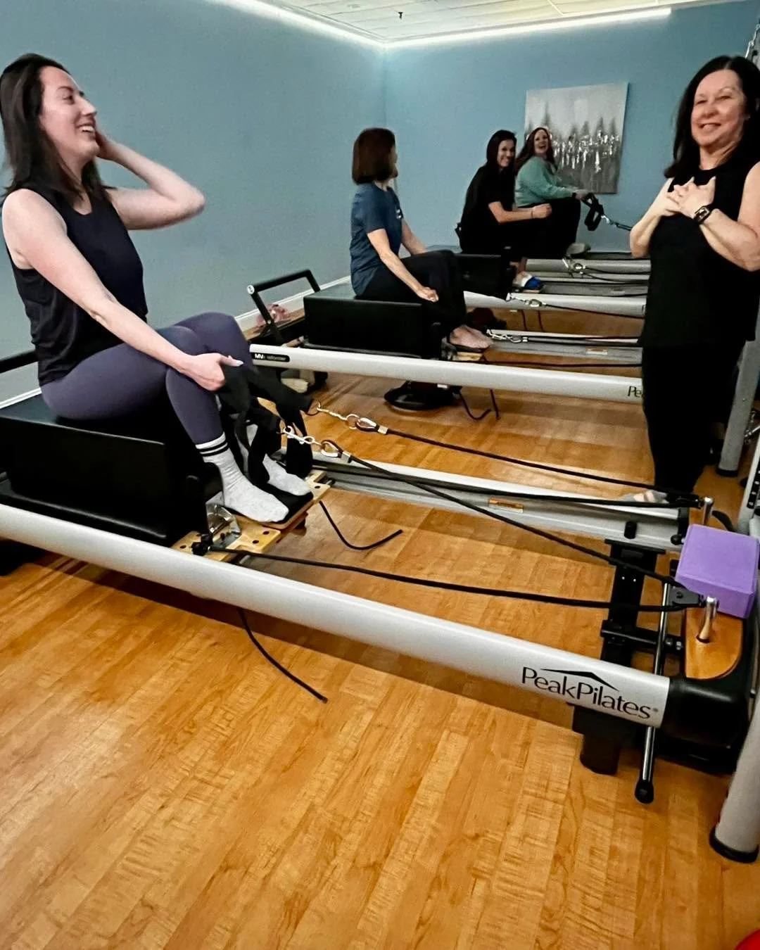 Good vibes and strong cores! 💪✨ Nothing beats the energy of a group reformer class. #PilatesLife #ReformerPilates #StrongerTogether  #mpilatesandyoganj #pilatesandyoga #mpytribe #pilatesstudio #garwoodnj #westfieldnj #clarknj #scotchplainsfanwoodnj 