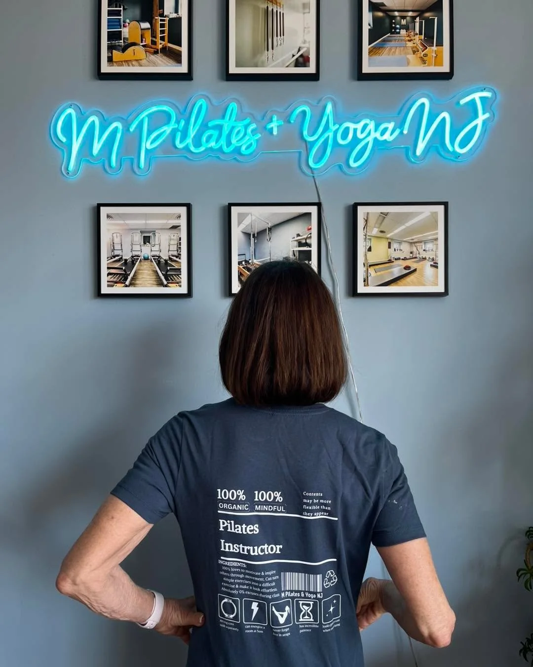 Instructor mode: ON 💯 
100% Organic, 100% Mindful Pilates Instructor 😄 (Caution: May be fresher than the produce aisle) Ready to help you move, strengthen, and feel amazing.
#PilatesInstructor #PilatesHumor #ReformerPilates #Pilates #PilatesStudio 