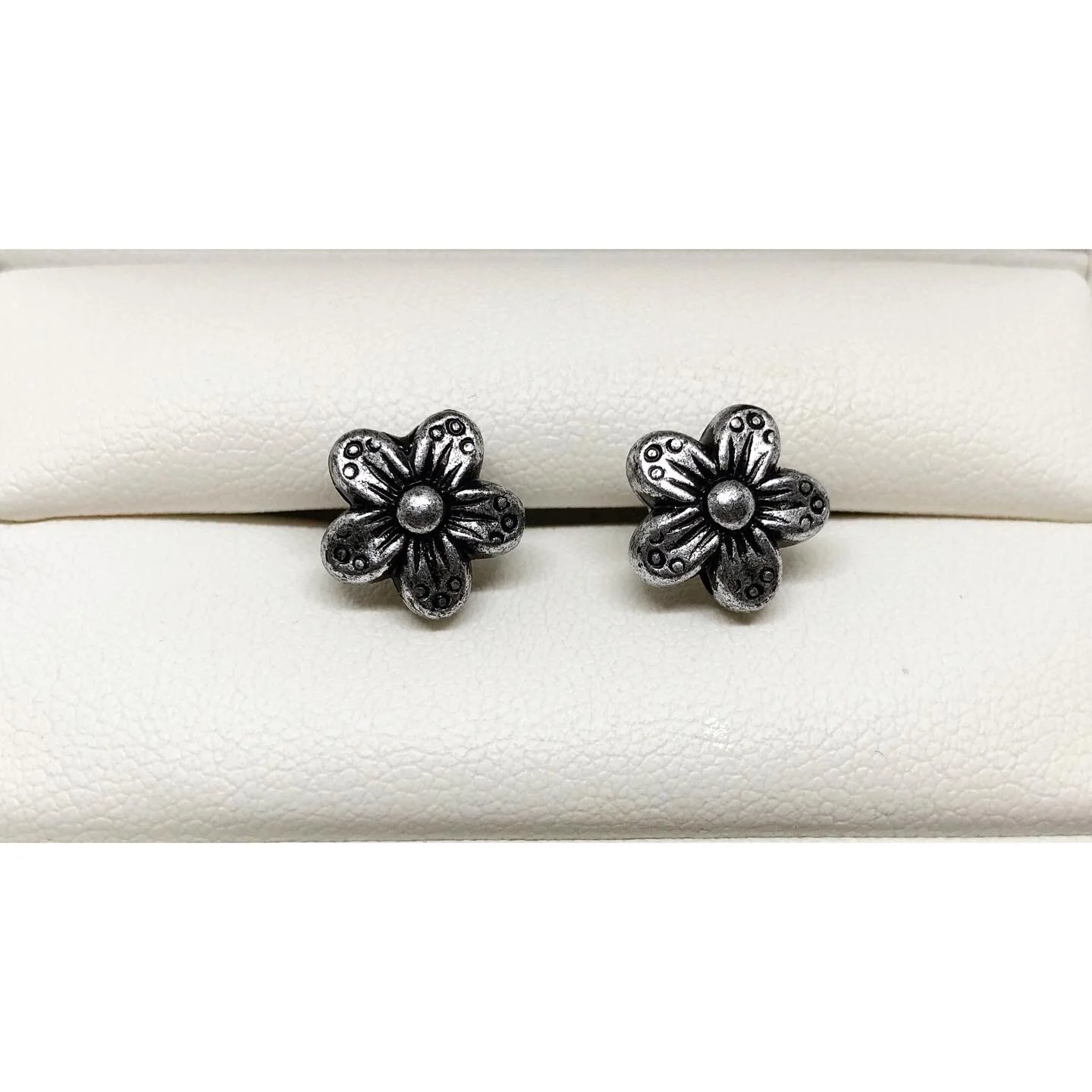 492F2F86-B7C8-4D50-8B0D-D86CF4D951A4