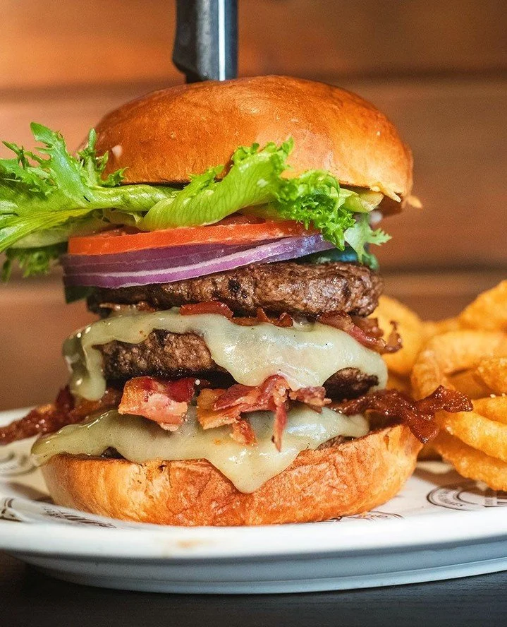 Welcome to Worcester, home of the Triple Decker! Don't worry, you can find it on our new menu in Marlborough too 🏘️ ⁠
⁠
Triple house patties⁠
Double bacon⁠
Double cheddar⁠
Lettuce⁠
Tomato⁠
Onion⁠
Pickles⁠
Garlic mayo⁠
Brioche roll