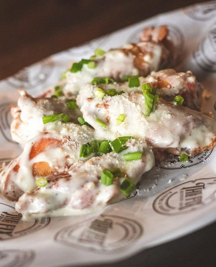 SINGO BINGO (7pm) and Alfredo wings in Marlborough. 10/10 Tuesday night right there.