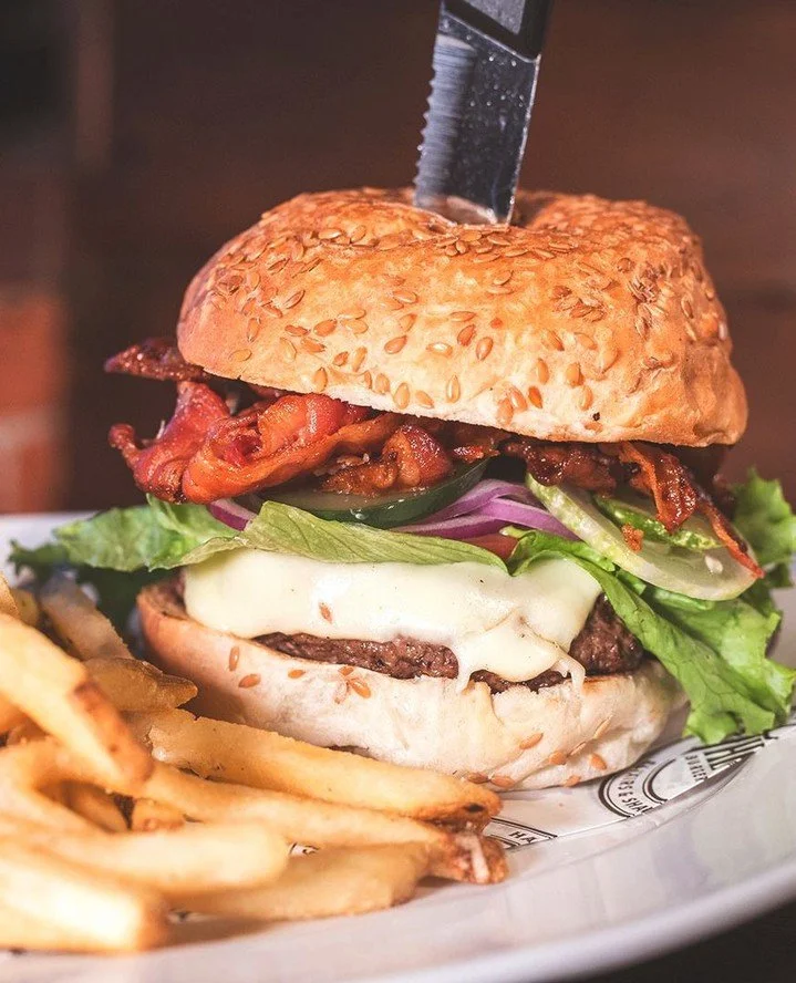 You asked. We listened. 🍔⁠
⁠
We&rsquo;re back to our single, juicy 7oz. patty &mdash; grill-seared and cooked &ldquo;pink&rdquo; or &ldquo;no pink.&rdquo; Simple. Better. Back where it belongs. ⁠
⁠
Haven&rsquo;t been in a while? Now&rsquo;s a good t