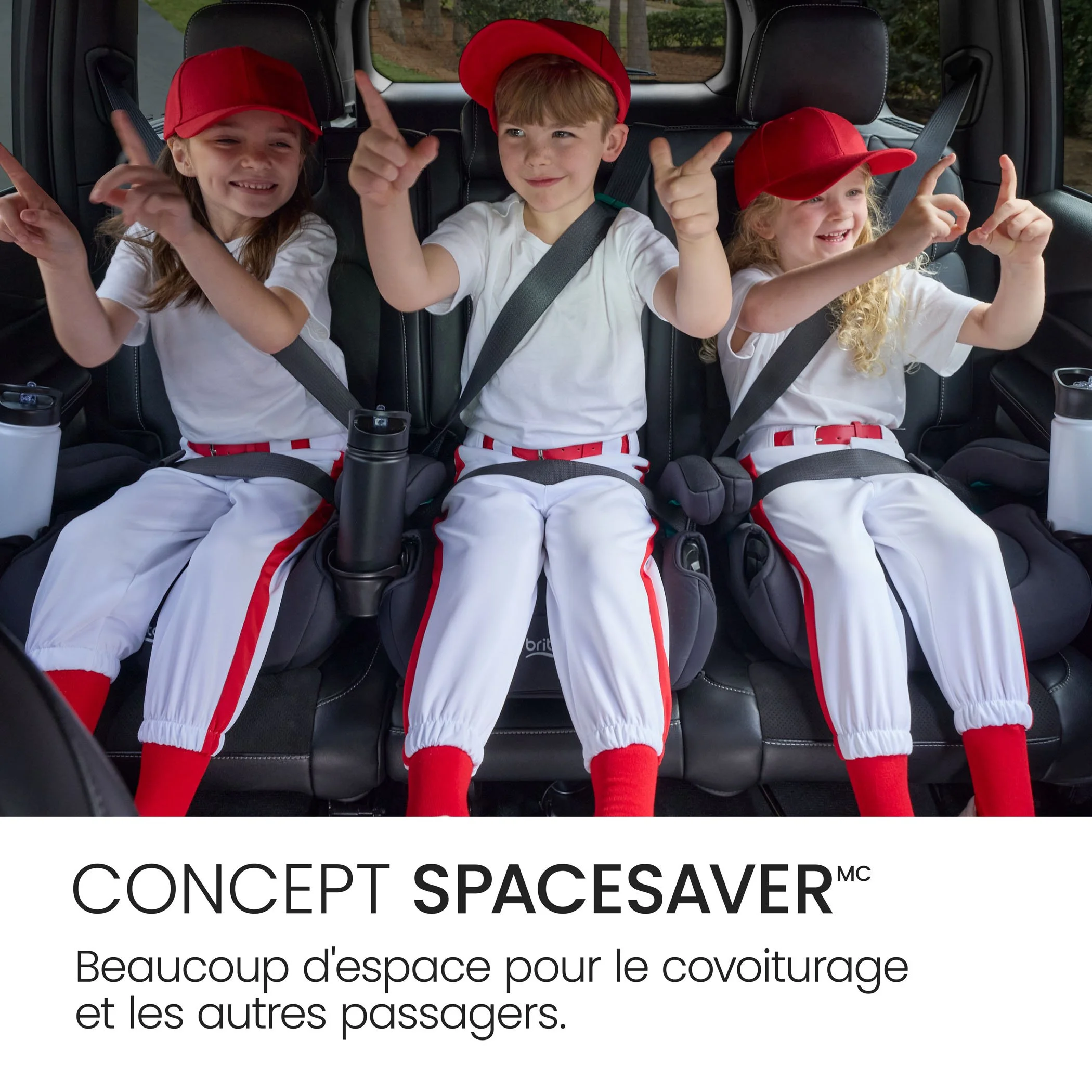 Concept SpaceSaver. Britax ne peut pas garantir l’adaptation de 3 sièges côte à côte dans tous les véhicules. 