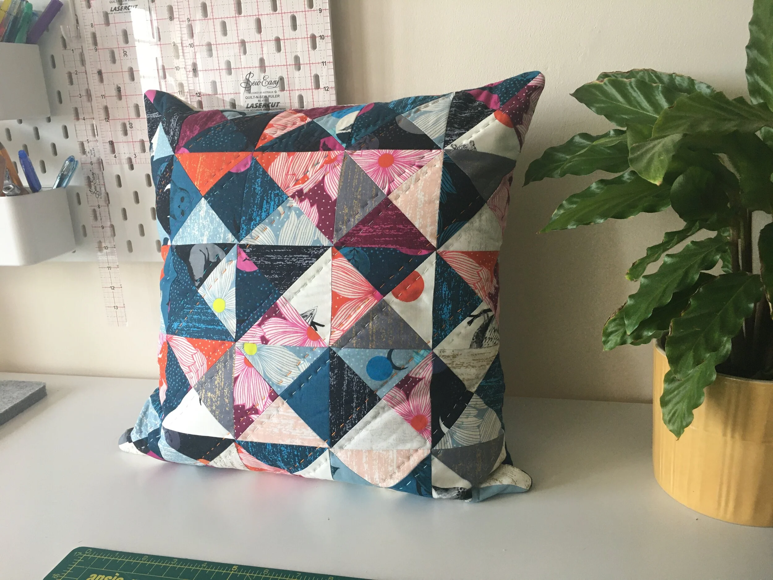 The Charmed Cushion - a free pattern!