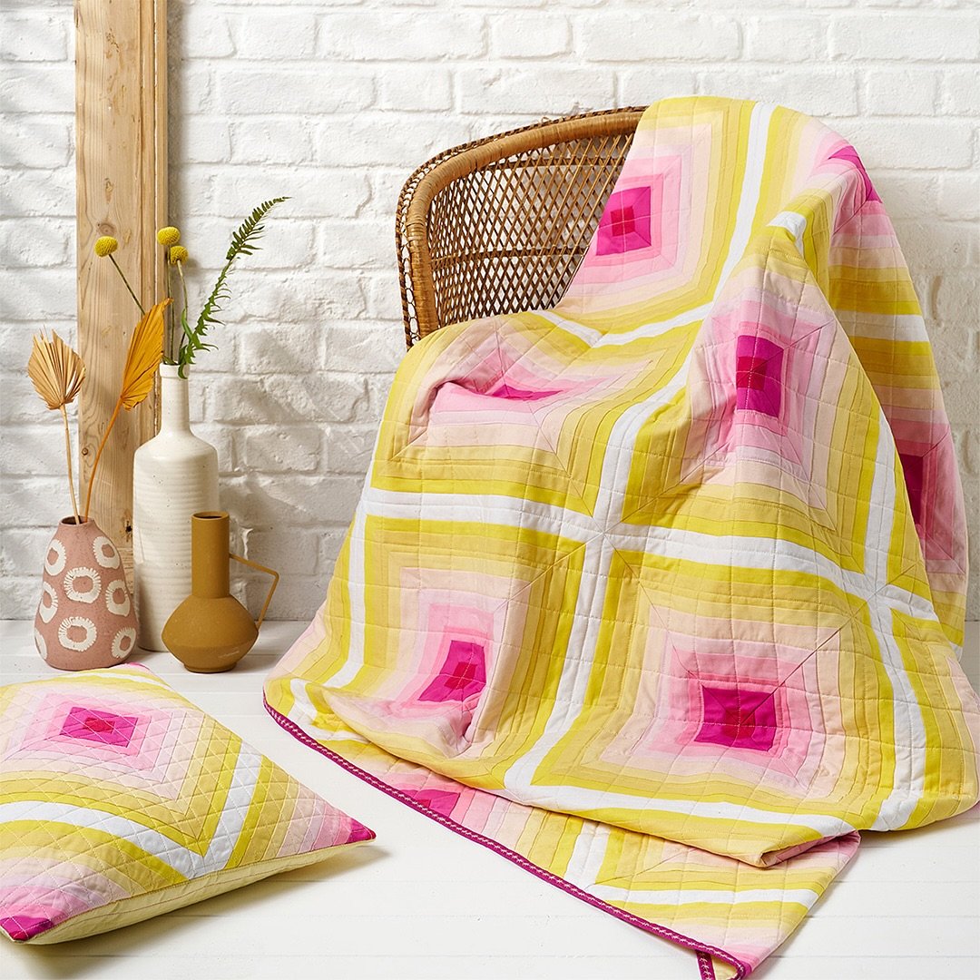 Well hi 👋 it&rsquo;s been a hot minute! Life has been absolutely non-stop for the past 6-8 months and I haven&rsquo;t l been able to do much sewing for a while. I did manage to squeeze in making this gorgeous Summer Haze quilt and cushion pattern fo