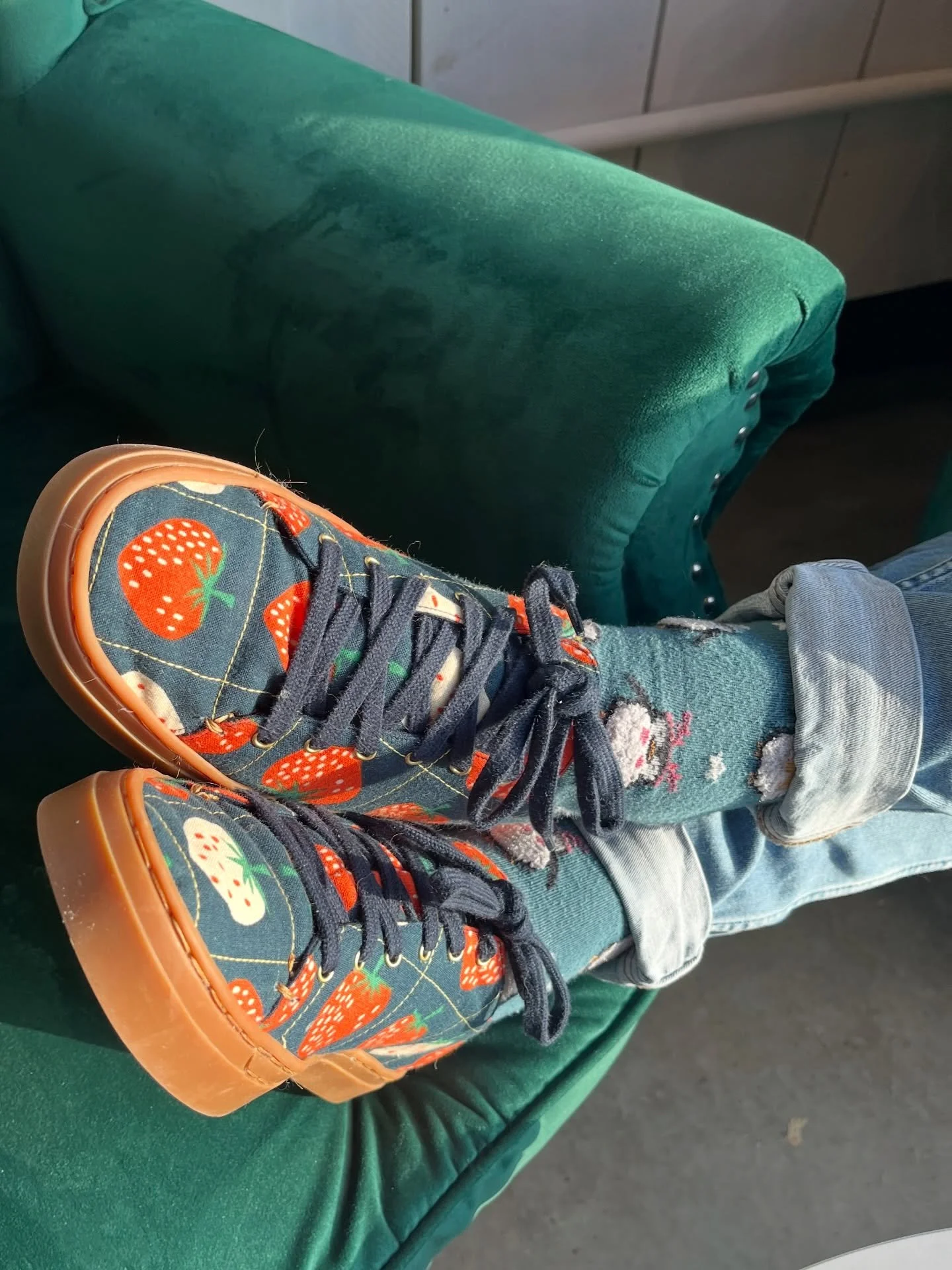 As expected I&rsquo;m already behind on the #IGQuiltFest2026 prompts, but jumping back in today, even though despite wanting to for *years* I somehow still haven&rsquo;t made a quilt coat! I keep thinking about it, but then contemplating slicing into