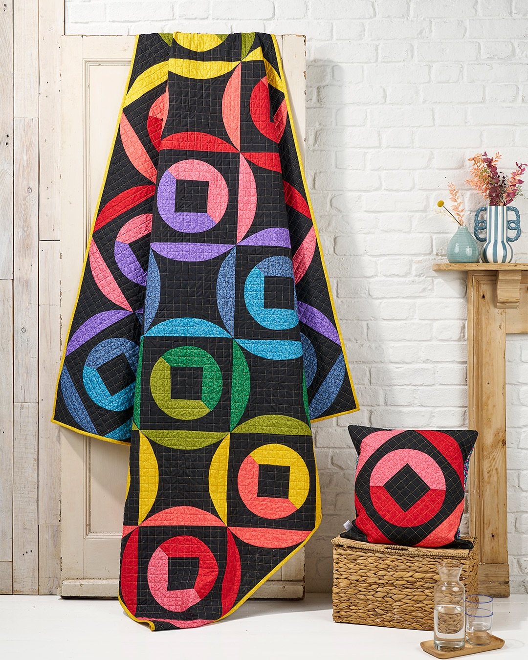 I thought I didn&rsquo;t have any quilts at FOQ this year&hellip;but I actually have two! @lovequiltingmag brought along my Rainbow Curves quilt featuring the gorgeous @libertyquilting Wiltshire Shadow collection as part of their stall display and I 