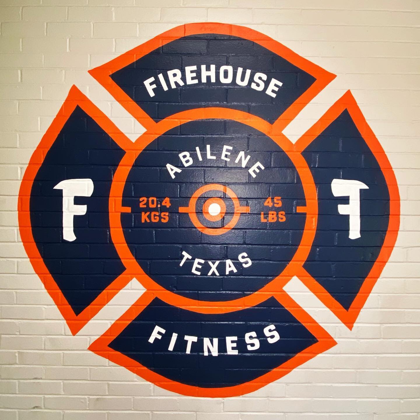 Already we&rsquo;re getting to know the local business of Abilene, and scoping out some new places we can work (@thepeoplesplaza) get coffee (@frontporchcoffeeco) and now, work out! 🔥 Thanks to all the creatives and entrepreneurs who have made us fe